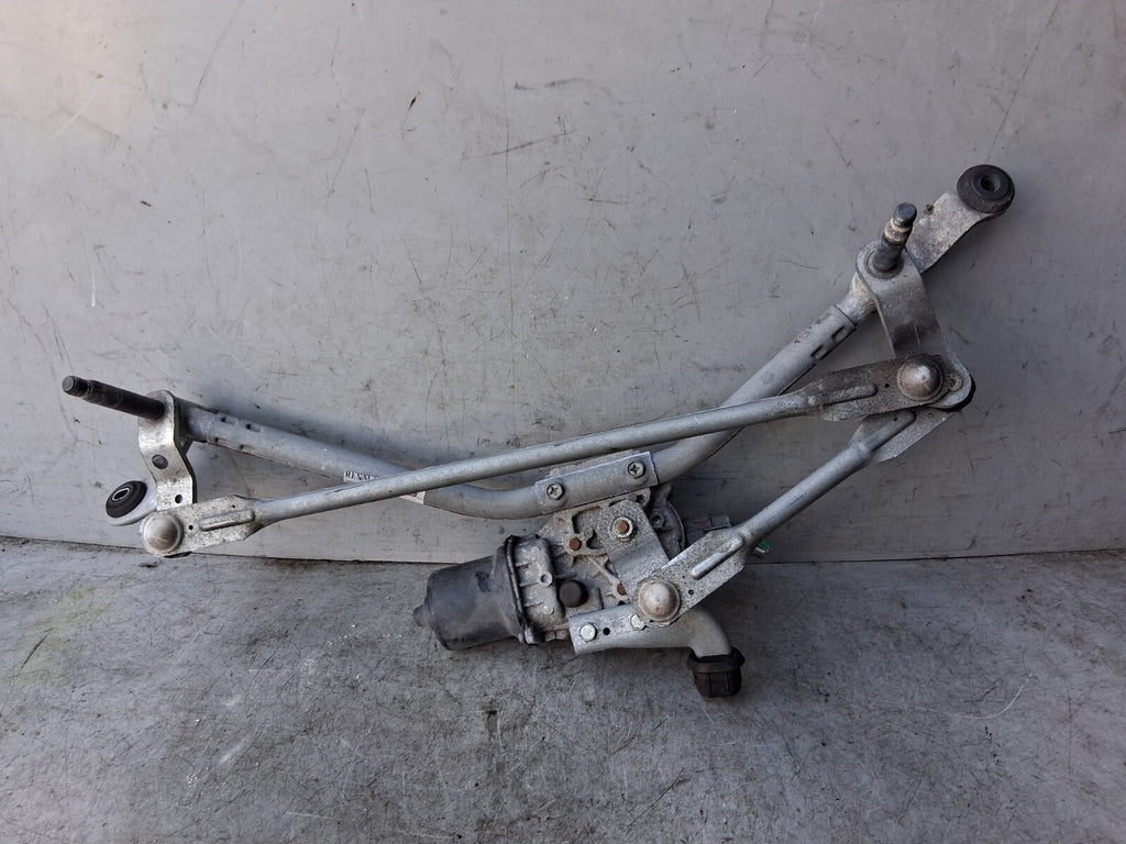 RENAULT CAPTUR 2014 FRONT WINDSCREEN WIPER MOTOR LINKAGES 288005947R