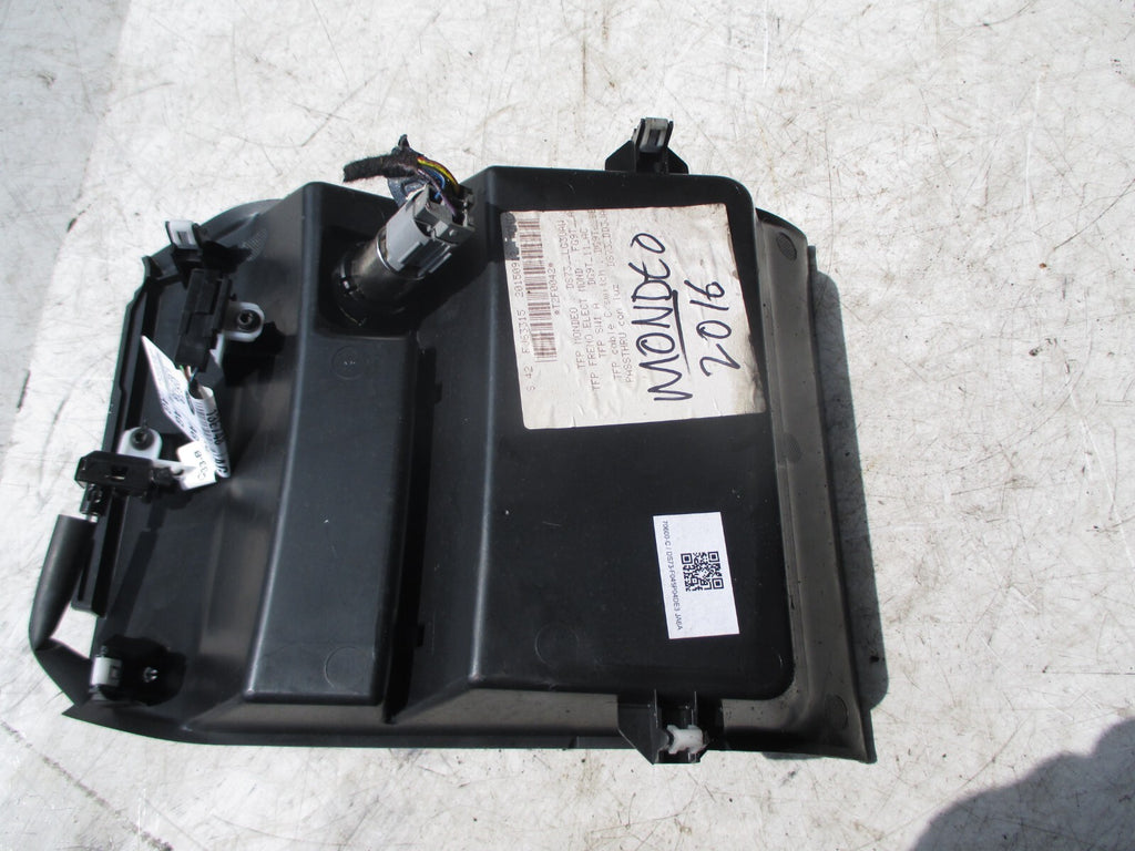 FORD MONDEO MK5 2016 CENTRE CONSOLE TRAY 12V SOCKET PORT RUBBER DS73-F045M97-ACW