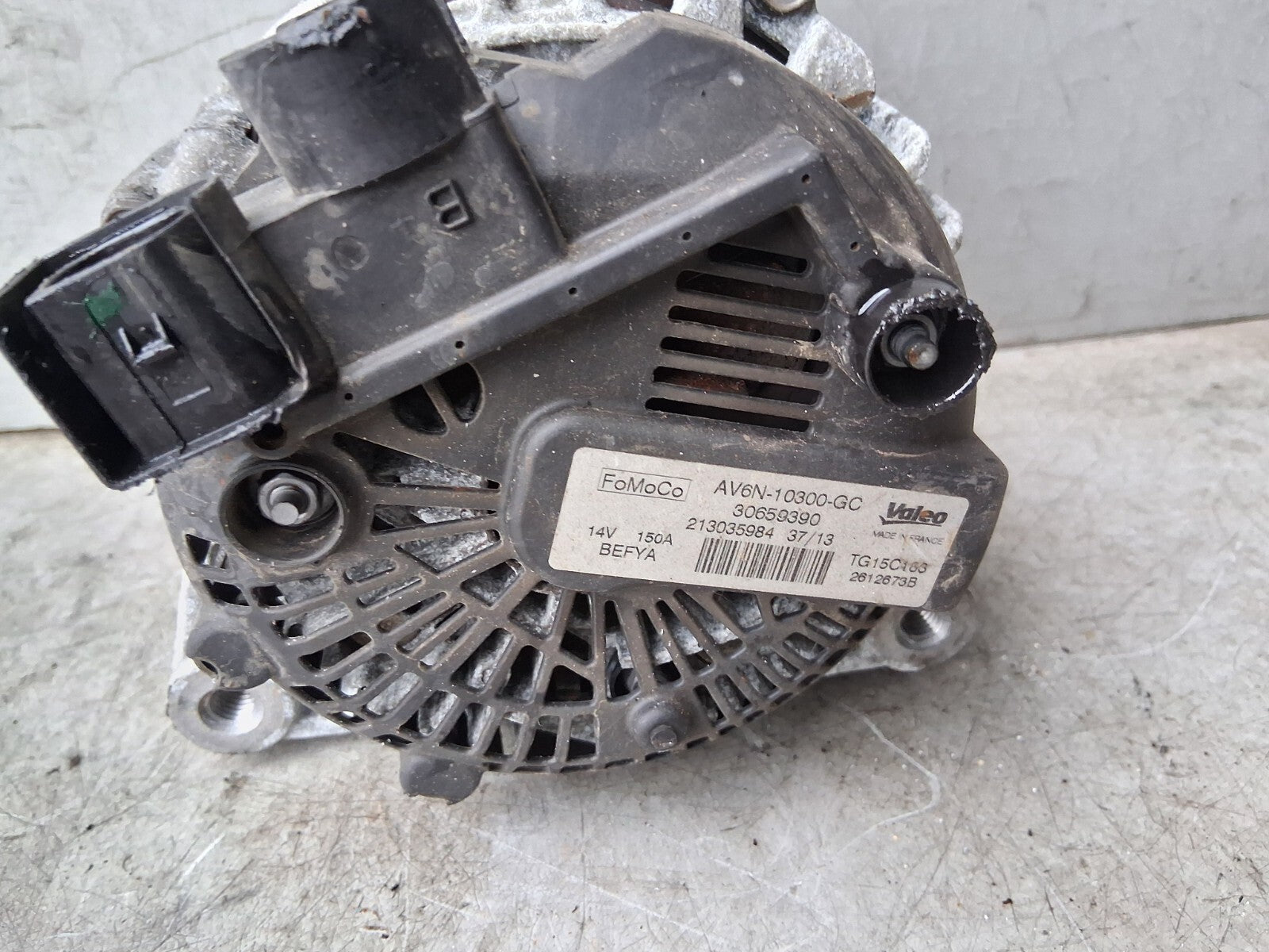 2013 FORD S MAX ALTERNATOR AV6N10300GC
