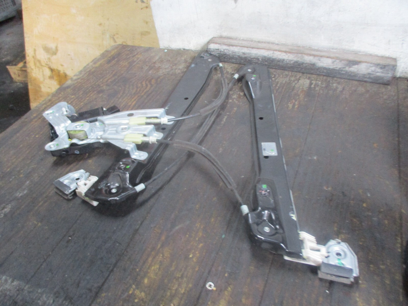VAUXHALL MERIVA B 2011 NSF PASSENGER SIDE FRONT WINDOW MOTOR REGULATOR