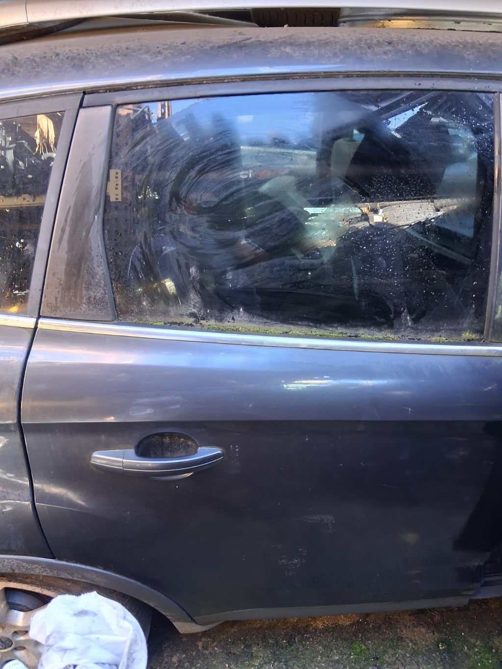 2009 FORD KUGA MK1 OSR DRIVER SIDE REAR RIGHT COMPLETE DOOR SEA GREY H8