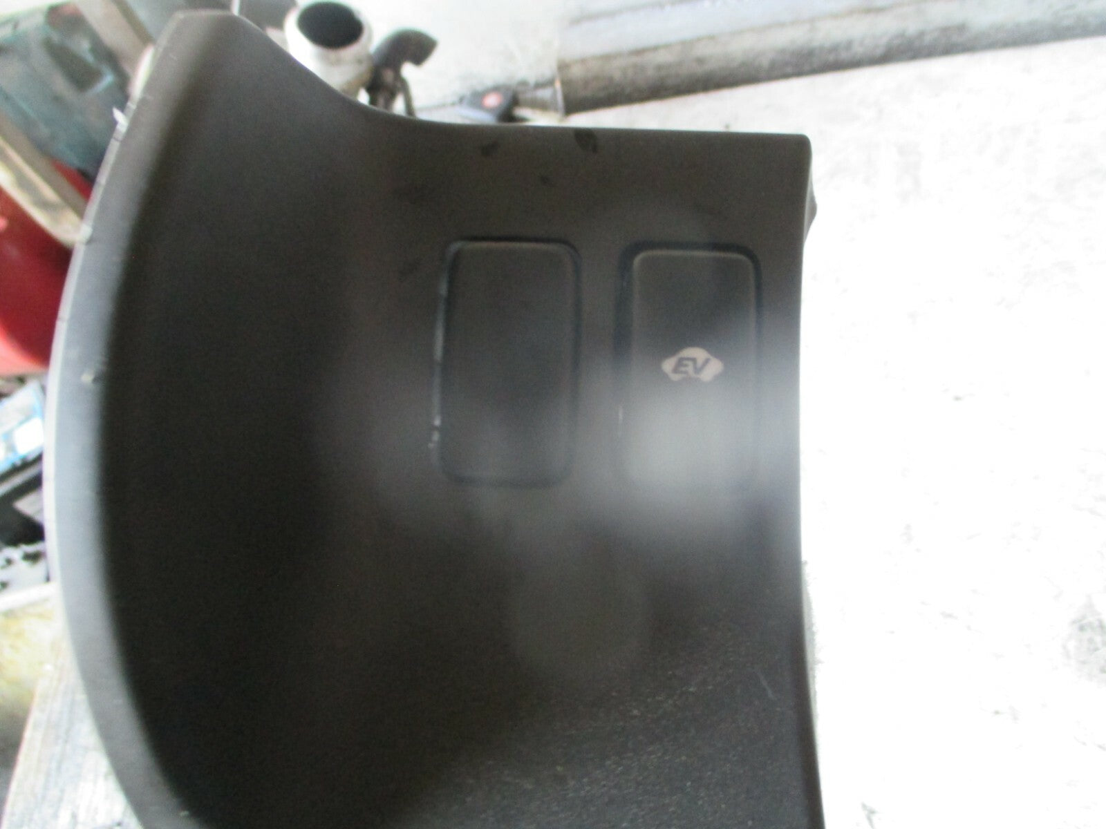TOYOTA PRIUS 2005 XW20 OSF FRONT DRIVER SIDE DASHBOARD LOWER TRIM PANEL