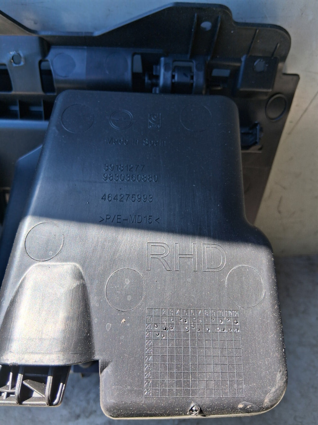 VAUXHALL CORSA F 2021 GLOVE BOX FRONT STORAGE COMPARTMENT 9830360880