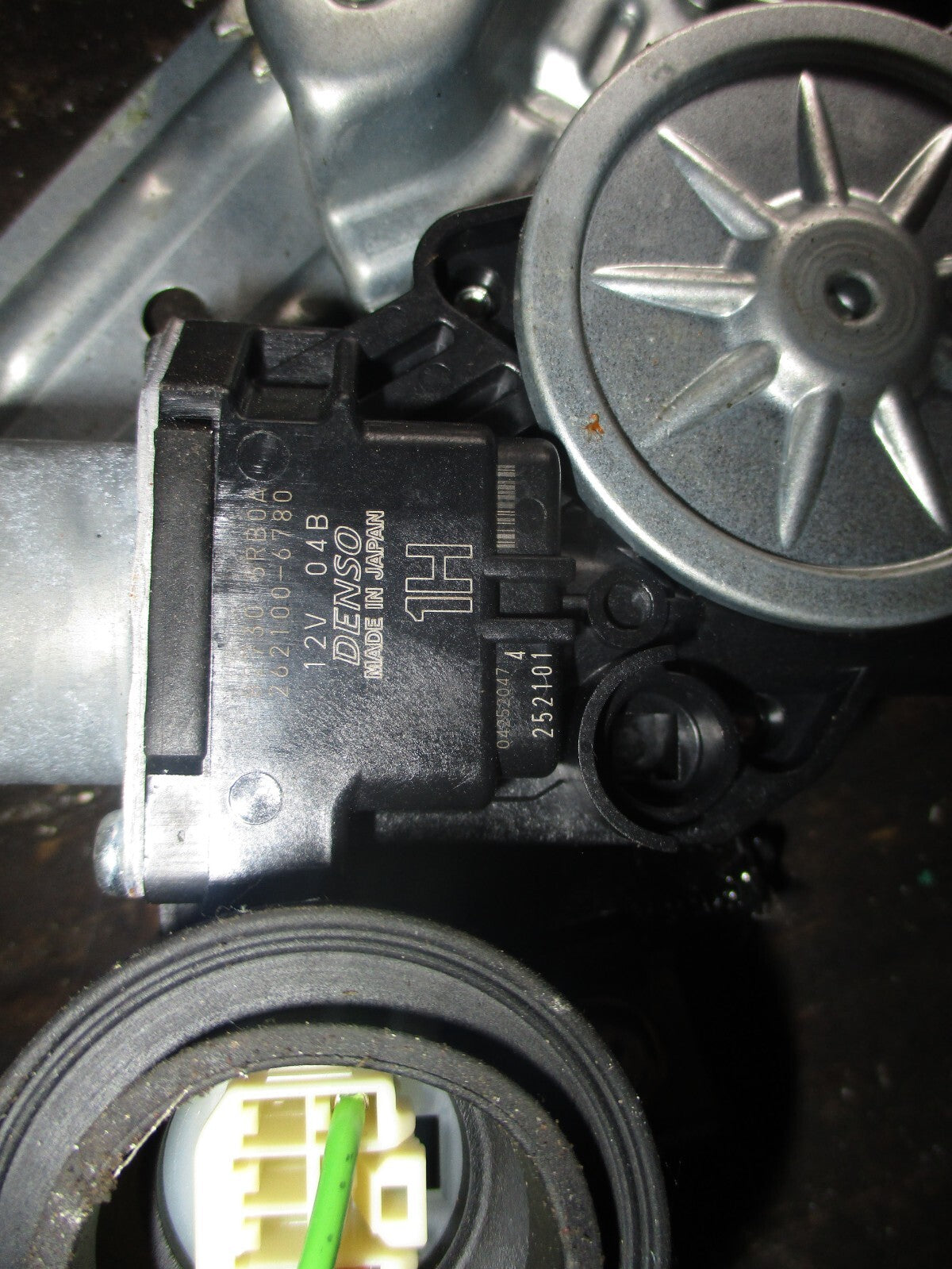 NISSAN MICRA 2019 MK5 K14 DOOR WINDOW REGULATOR NEARSIDE REAR 827305RB0A