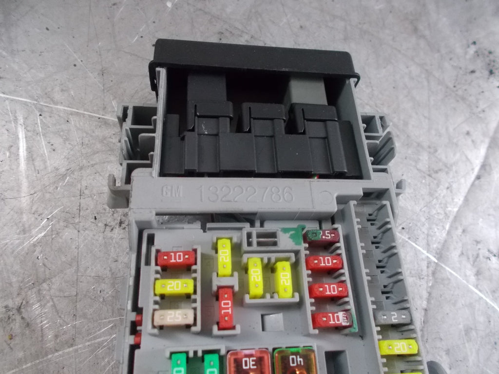 VAUXHALL ASTRA INTERIOR FUSE BOX RELAY UNIT 13222786