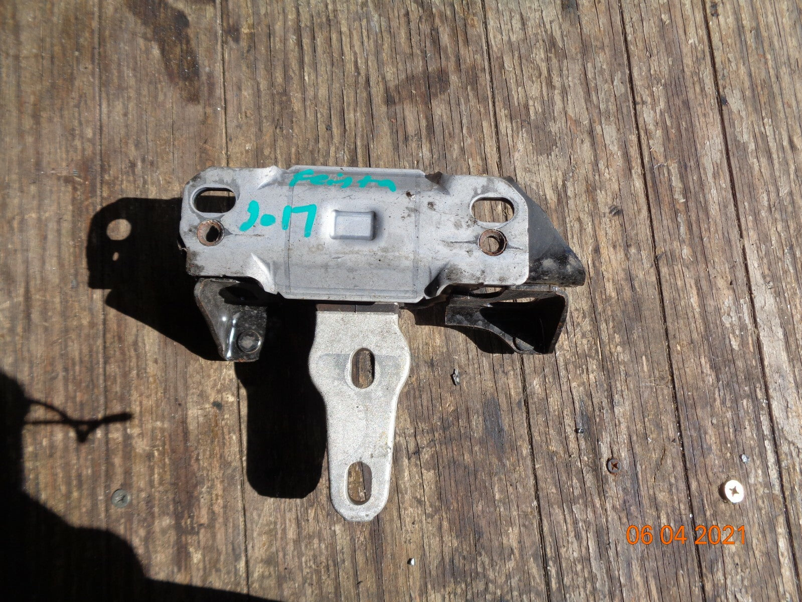 FORD FIESTA MK7 2017 1.25 PETROL GEARBOX MOUNT 8V51 7M121AE