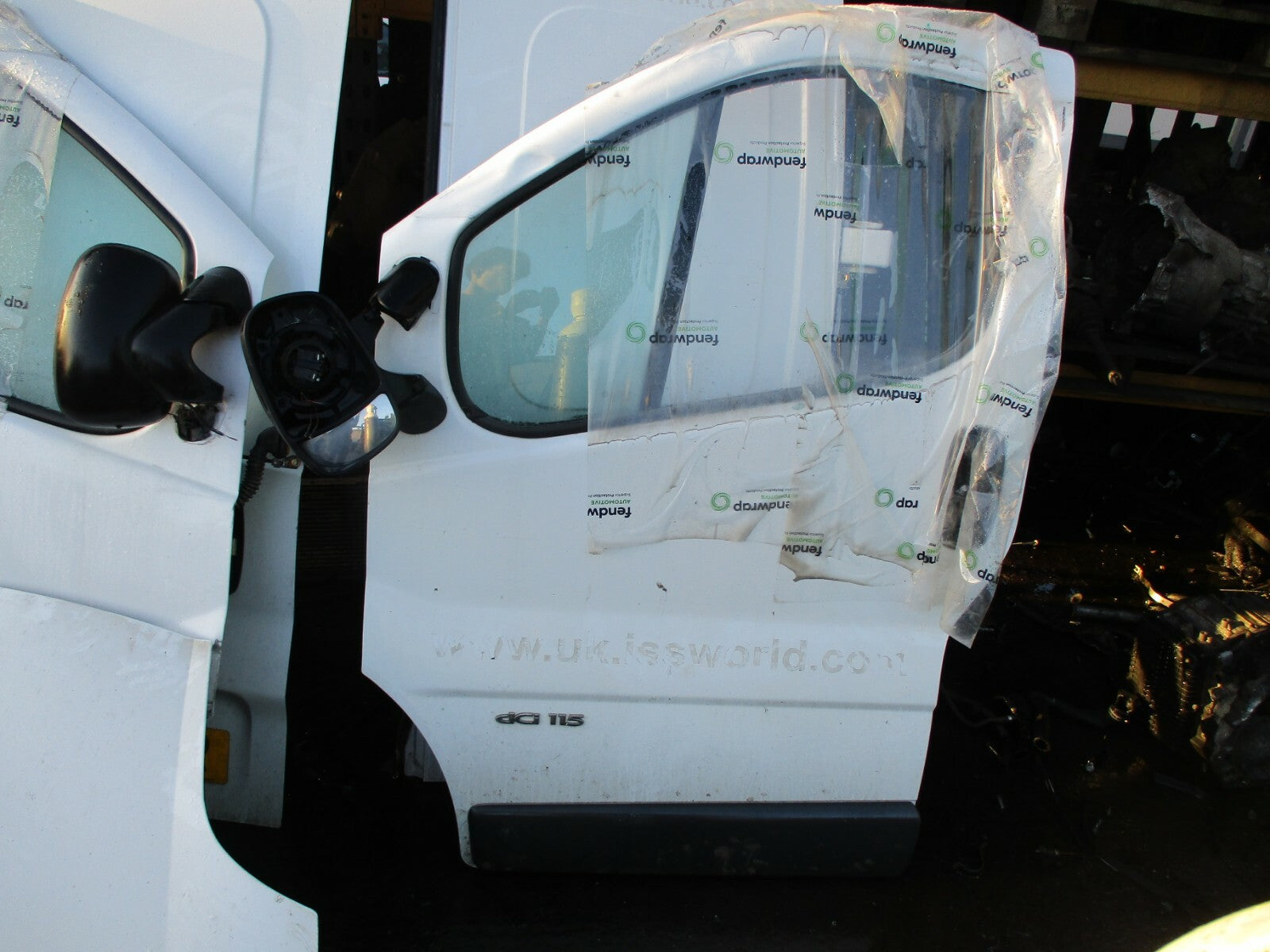 RENAULT TRAFIC X83 MK2 2014 NSF PASSENGER SIDE FRONT DOOR WHITE DAMAGED