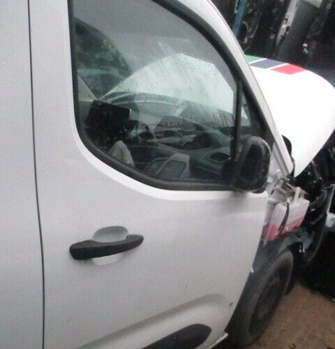 2021 PEUGEOT PARTNER MK3 K9 OSF DRIVER SIDE WINDOW GLASS