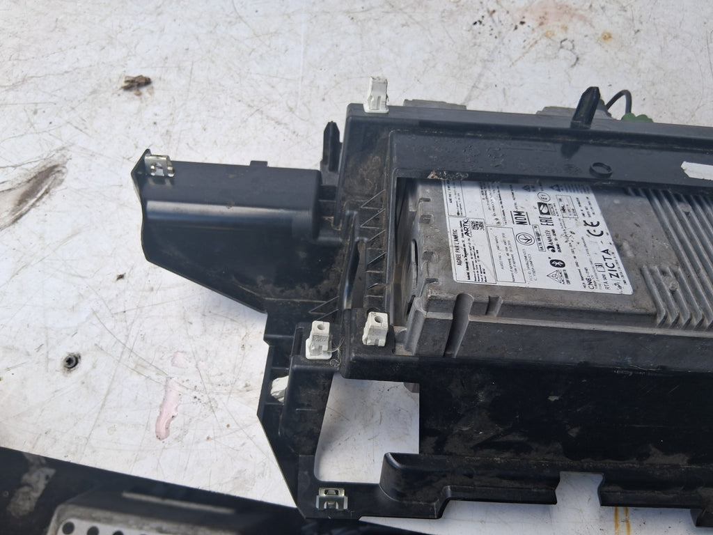 MERCEDES BENZ SPRINTER W907 2020 SAT NAV HEAD UNIT A9079009103