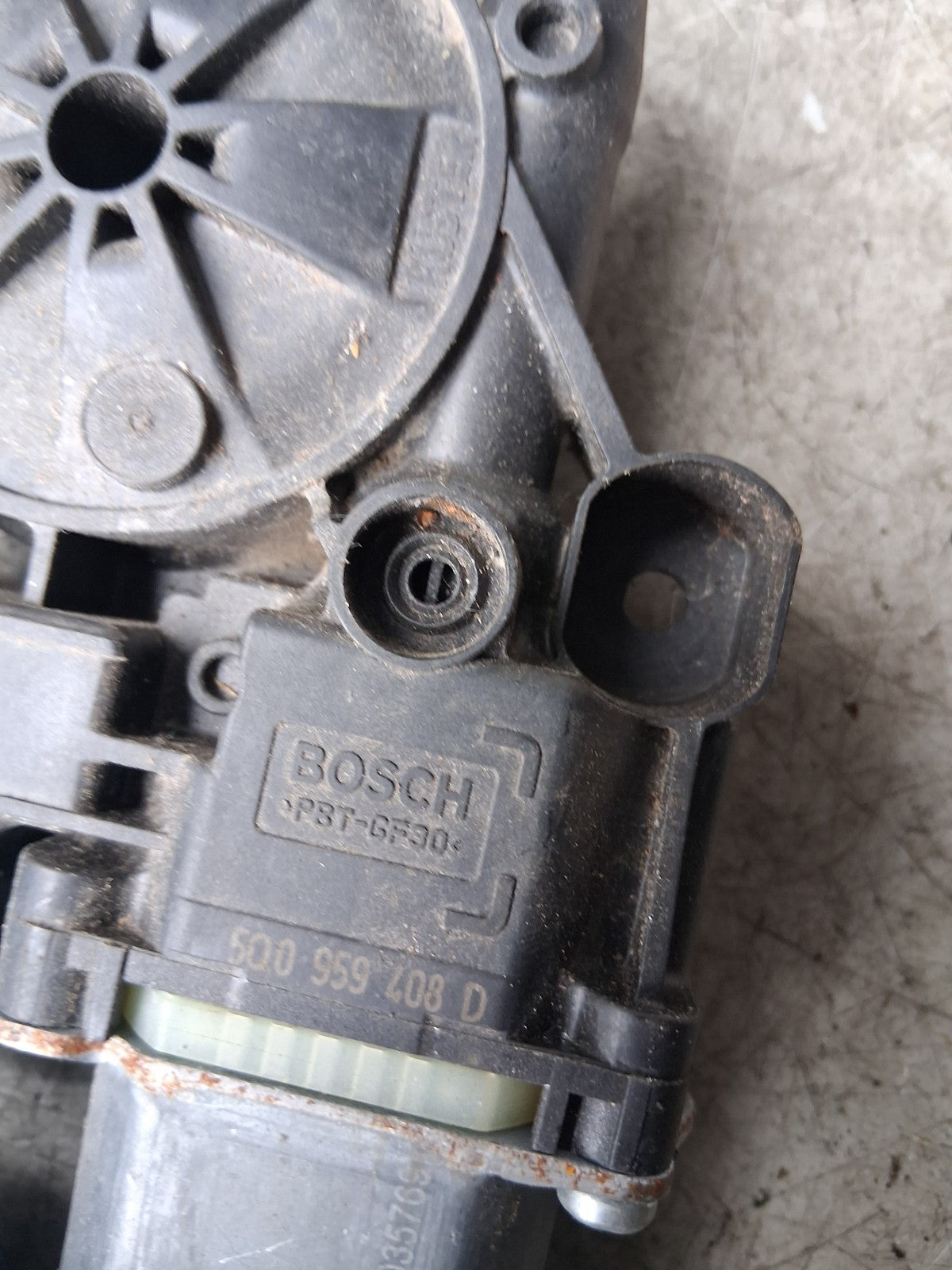 2021 VW VOLKSWAGEN T CROSS WINDOW WIPER MOTOR W000086080A