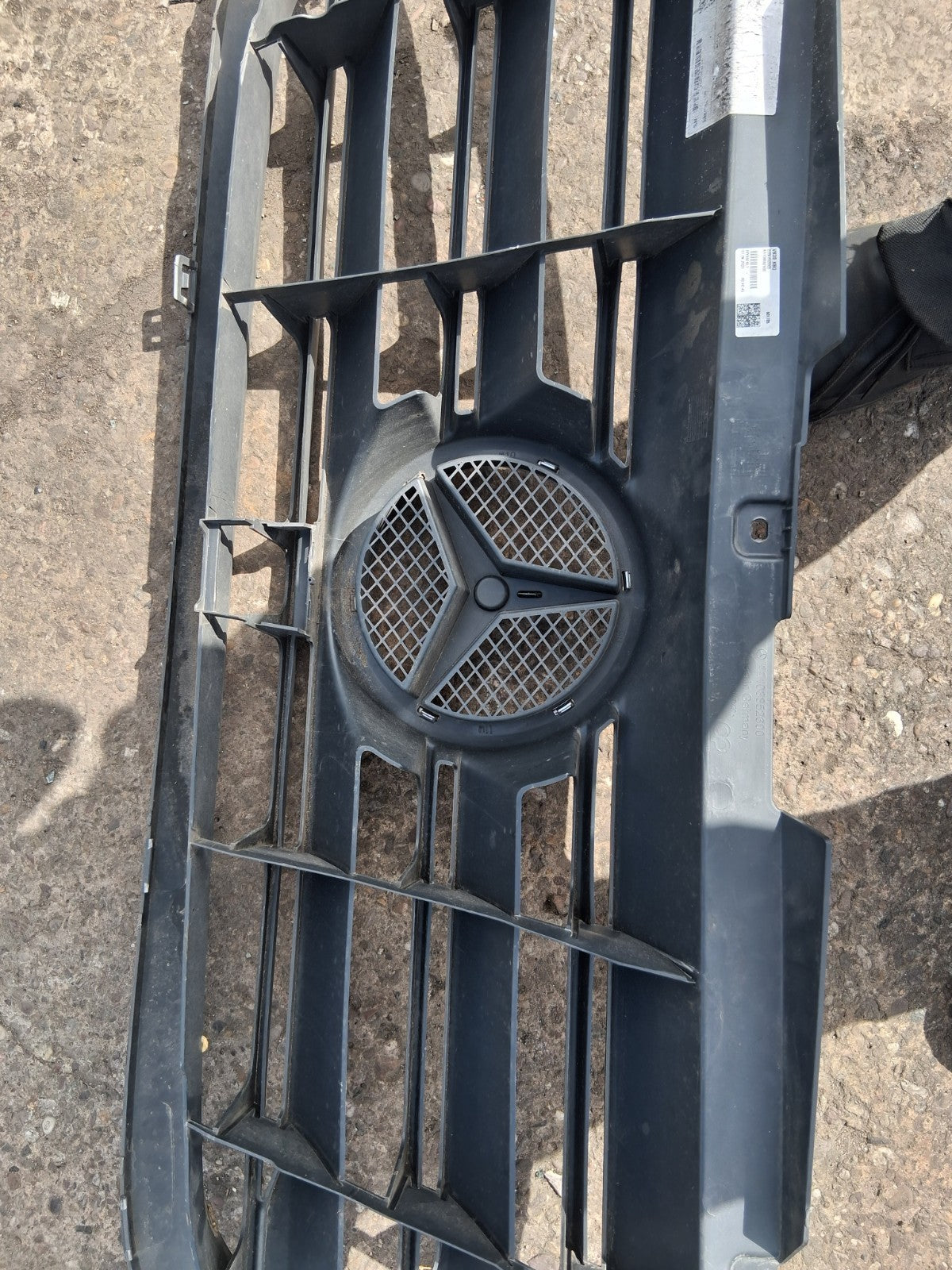 2021 MERCEDES SPRINTER W907 FRONT BUMPER WITH GRILL & BADGE GRILLE A9108852600