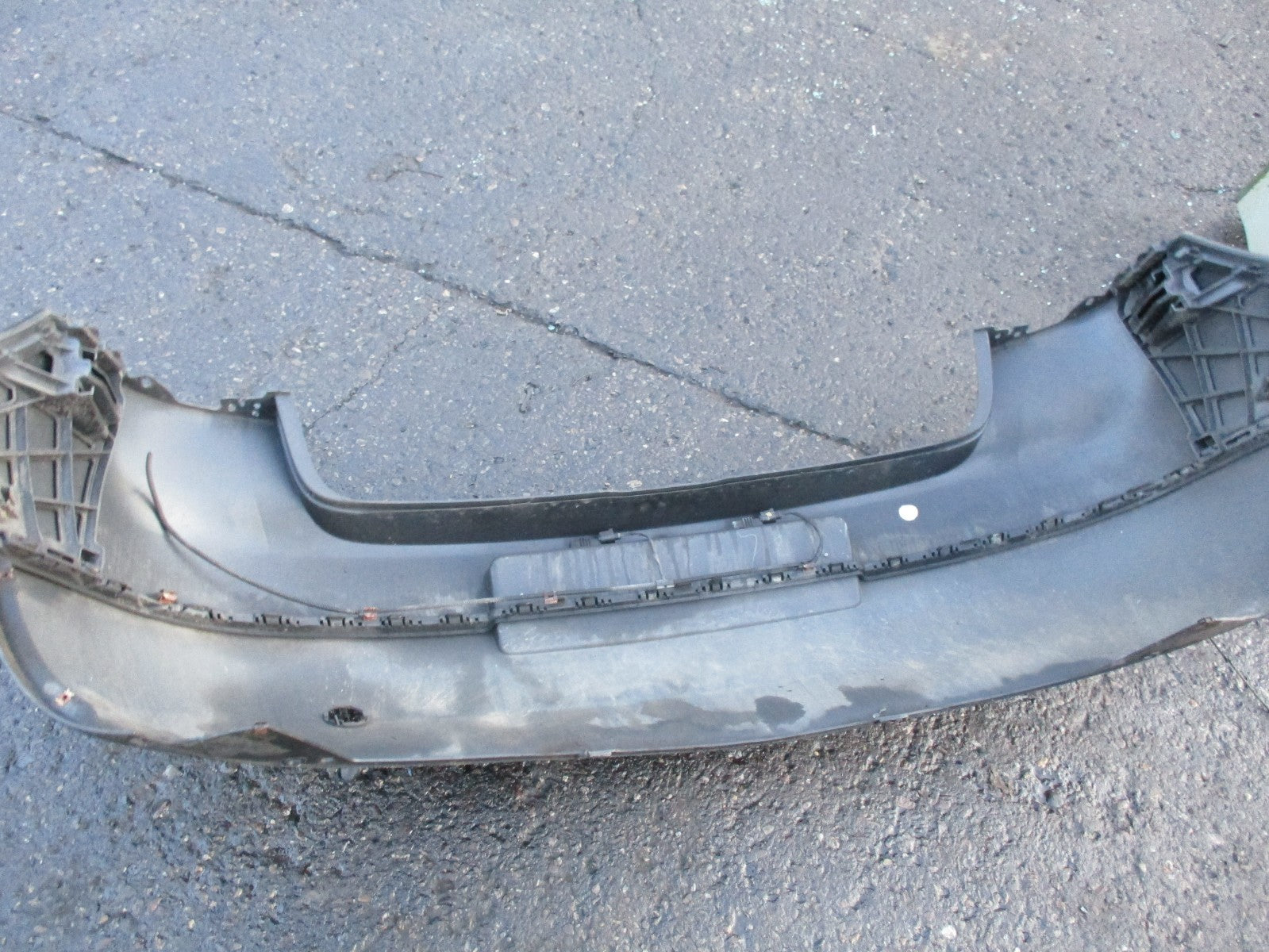 VOLKSWAGEN GOLF MK5 REAR BUMPER COMPLETE BLACK