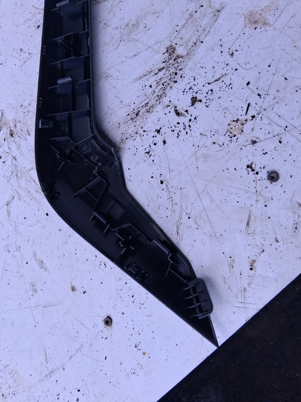 2024 AUDI A1 S LINE MK2 NSR PASSENGER SIDE REAR INTERIOR HANDLE TRIM 82G868823