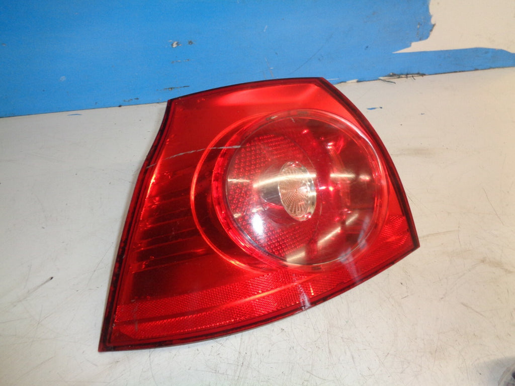 VW VOLKSWAGEN GOLF MK5 2003-2009 NS PASSENGER SIDE REAR LAMP LIGHT 1K6945095AC