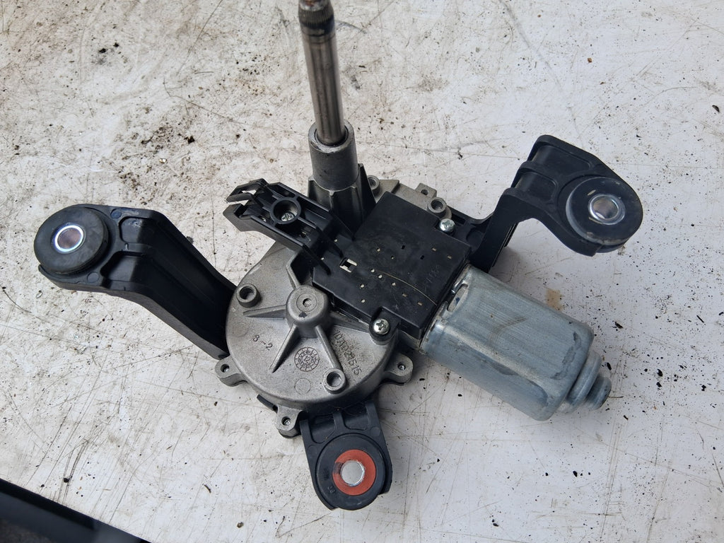 2013 VAUXHALL ASTRA J REAR WINDSCREEN WIPER MOTOR 13395013