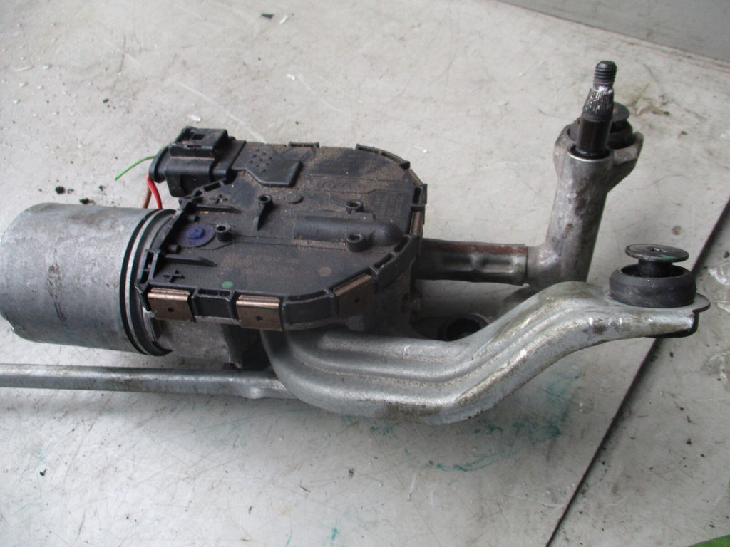 2019 VW VOLKSWAGEN GOLF REAR WINDSCREEN WIPER MOTOR 3397021868 (ref s)