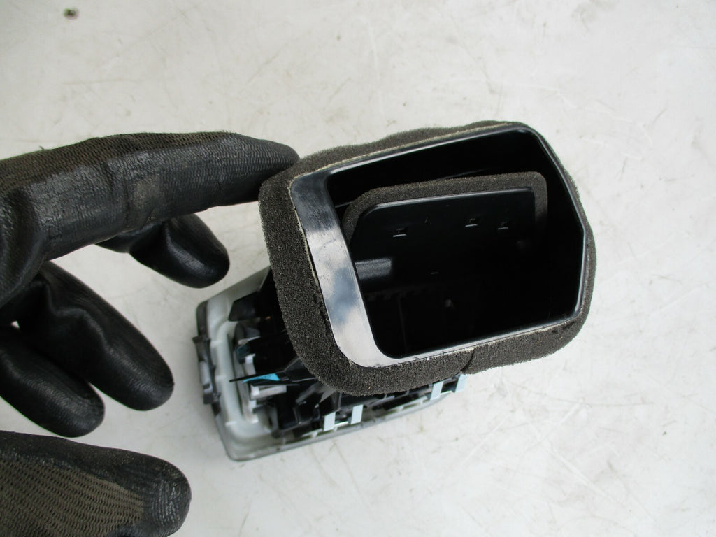 NISSAN QASHQAI J11 MK2 OSF DRIVER SIDE FRONT AIR VENT 68760HV50A