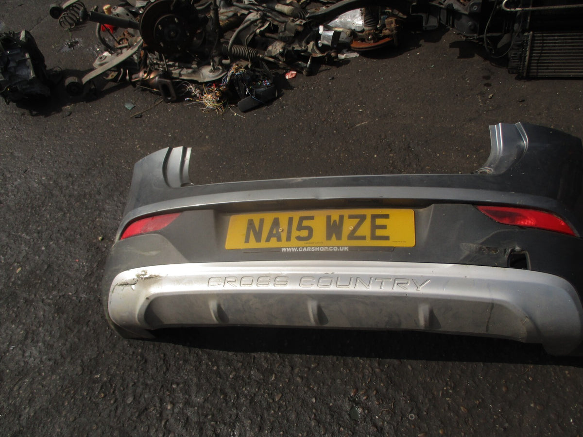 2015 VOLVO V40 D2 REAR BUMPER COMPLETE GREY