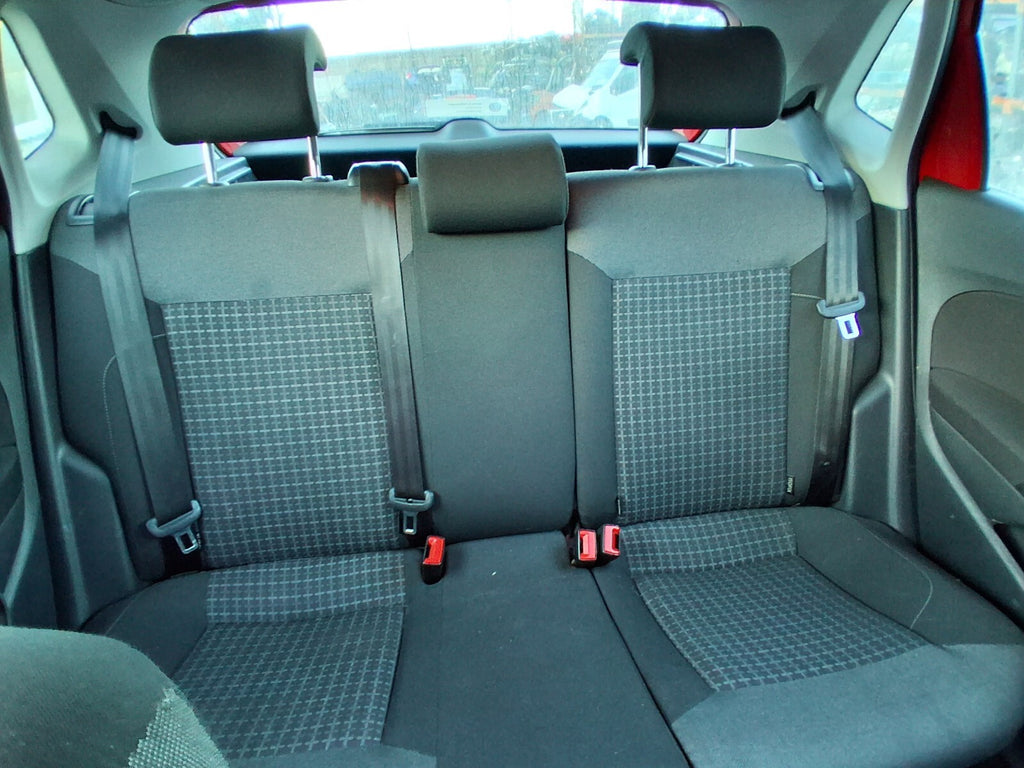 2017 VW VOLKSWAGEN POLO MK5 REAR SEAT CENTER CONSOLE BENCH SEAT COMPLETE