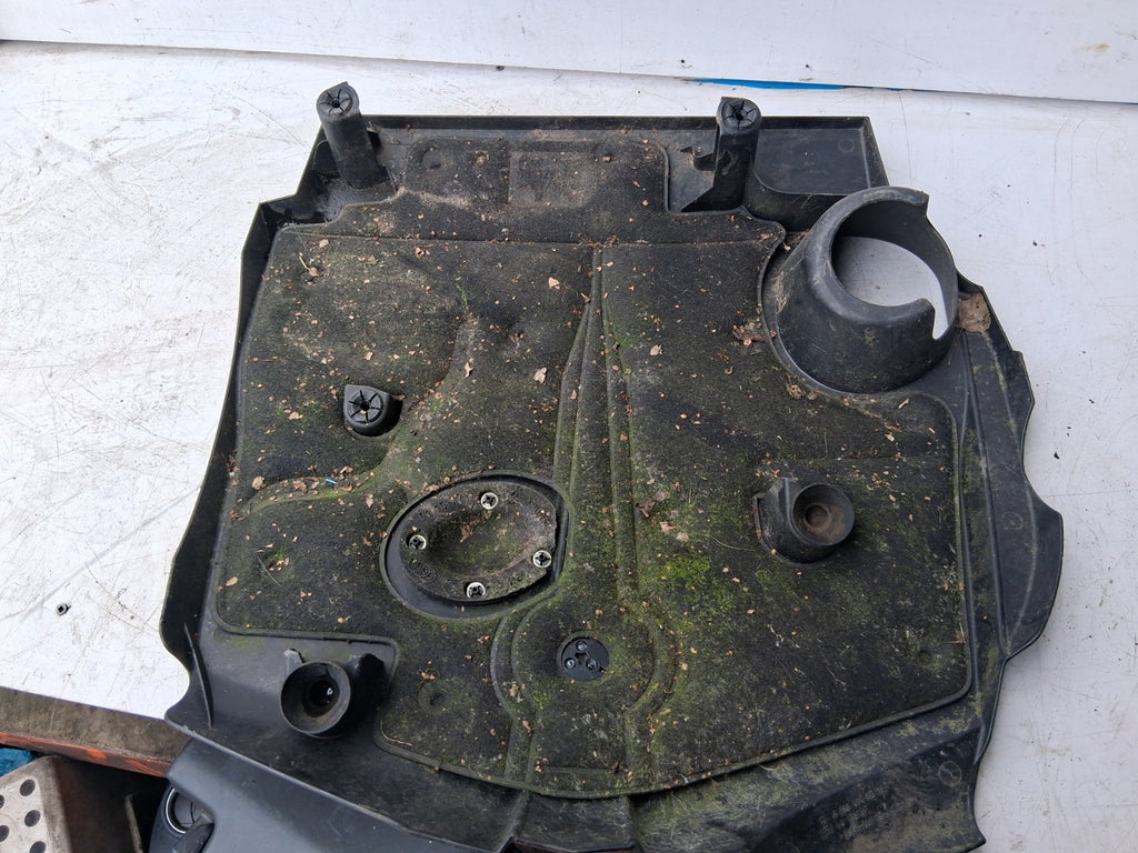 2016 MERCEDES BENZ CLA C117 ENGINE COVER BLACK