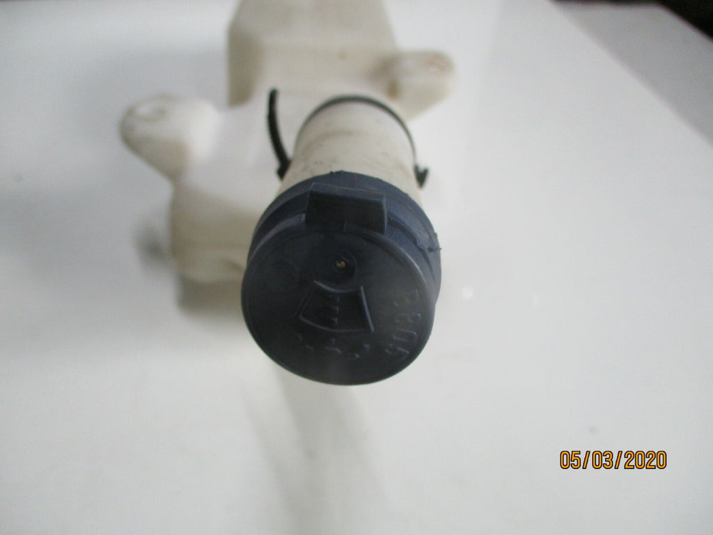 FIAT PANDA 2009 WINDSCREEN WIPER WASHER WATER BOTTLE TANK RESERVOIR C586