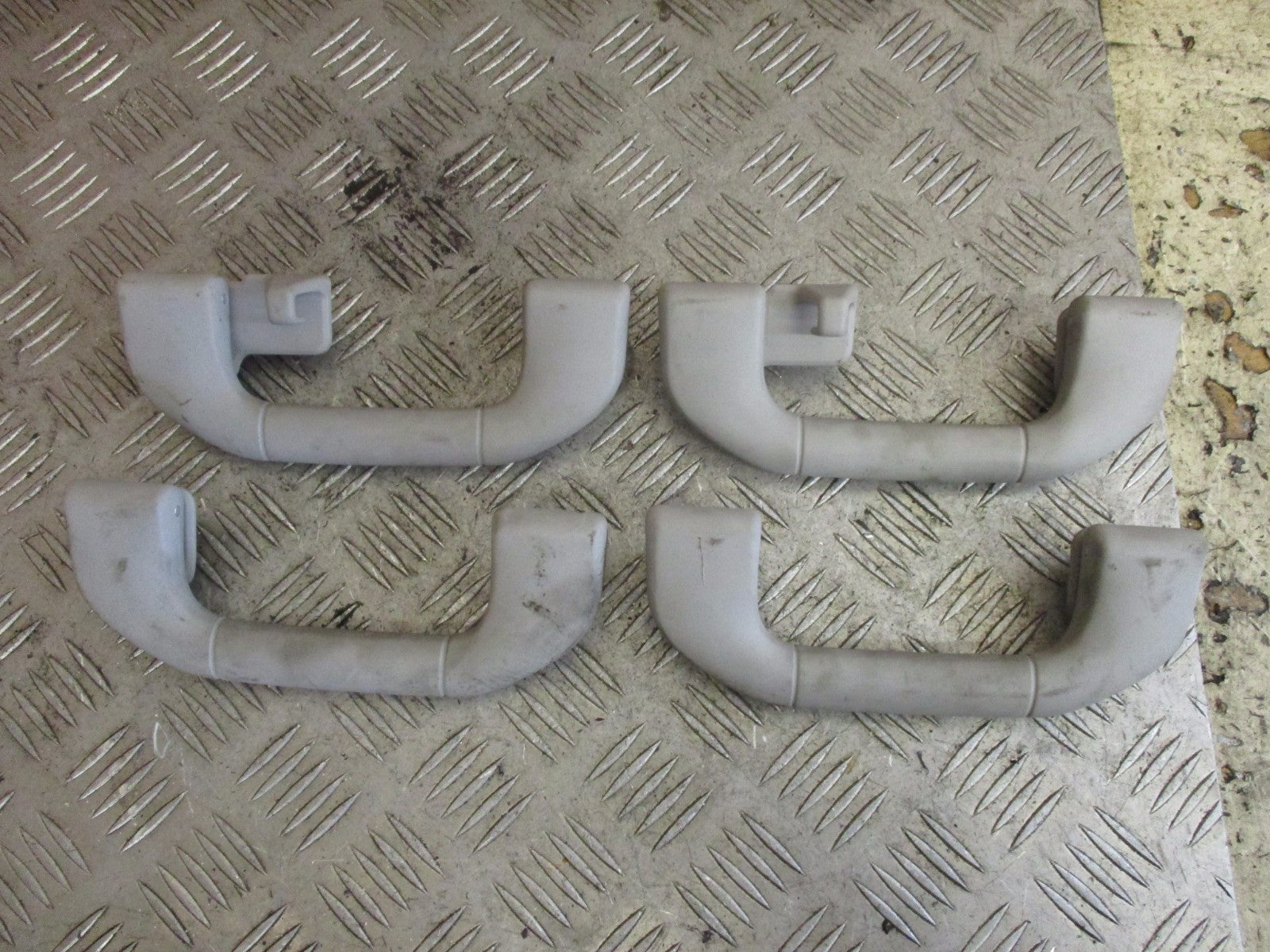 MERCEDES C CLASS S204 2013 4 X INTERIOR ROOF CEILING GRAB HANDLE HANDLES
