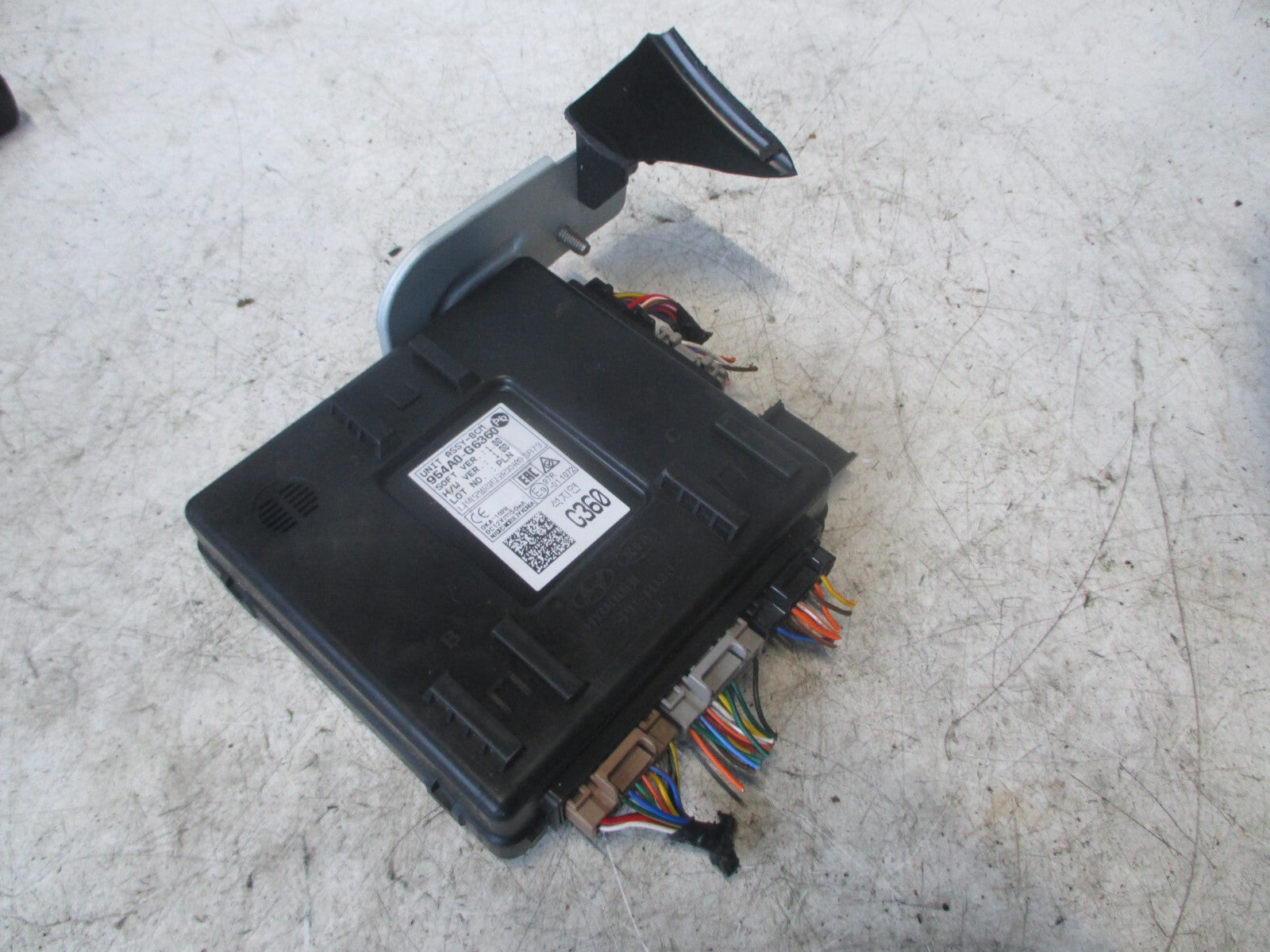 KIA PICANTO MK3 2020 BCM BODY CONTROL MODULE 954A0G6360