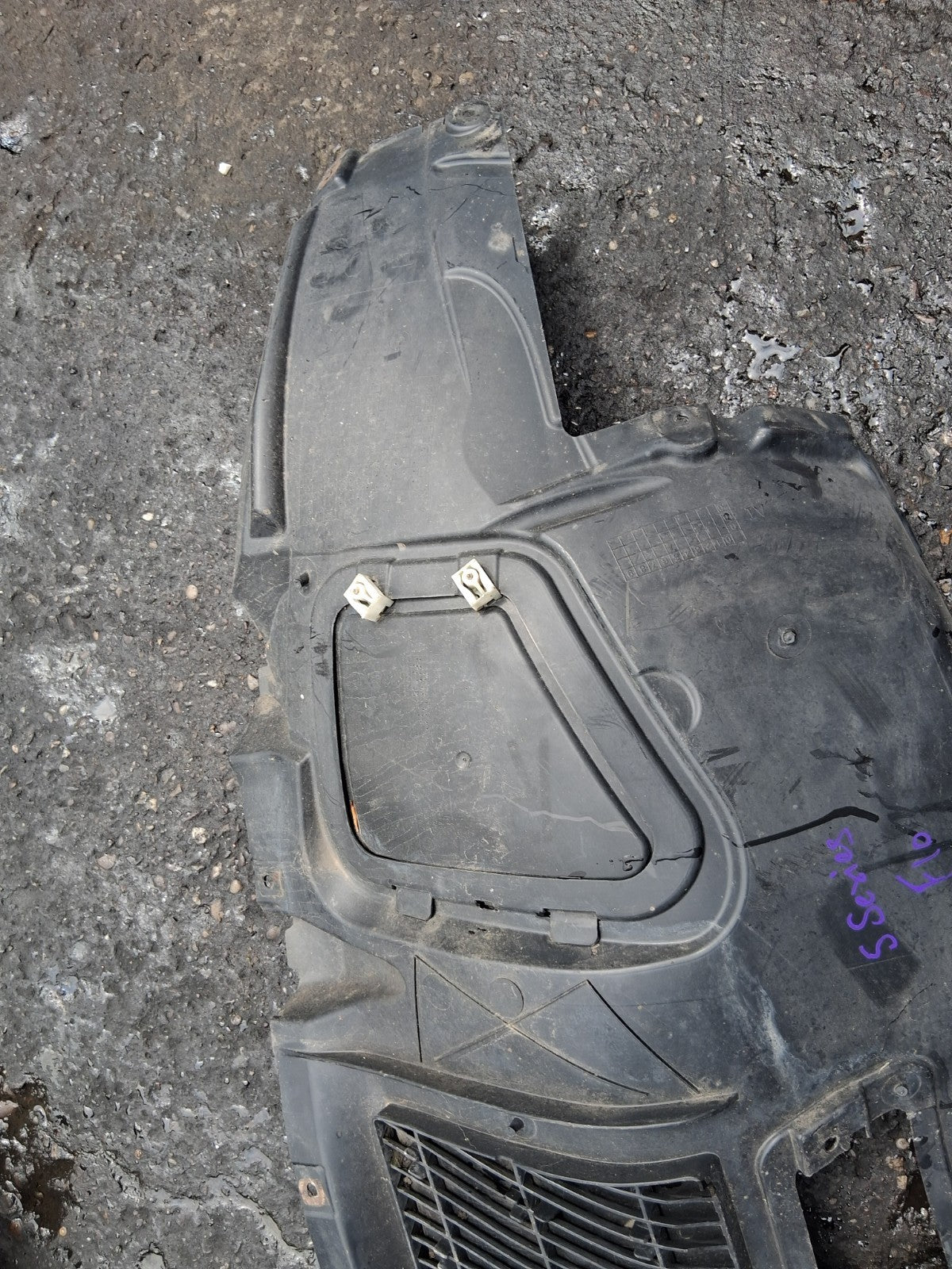 2012 BMW 5 SERIES F10 OSF DRIVER SIDE FRONT WHEEL ARCH 7187044