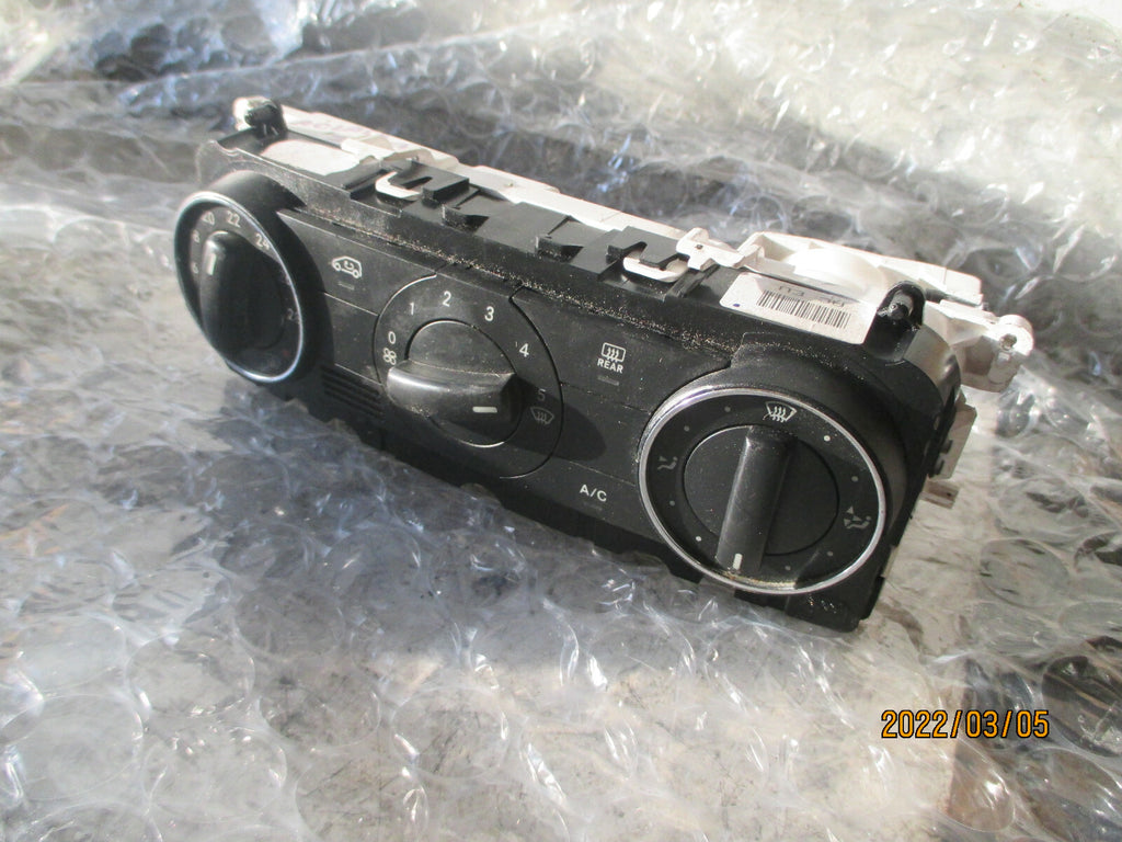 MERCEDES BENZ A CLASS 2007 HEATER AC CLIMATE CONTROL SWITCH PANEL A1698301585