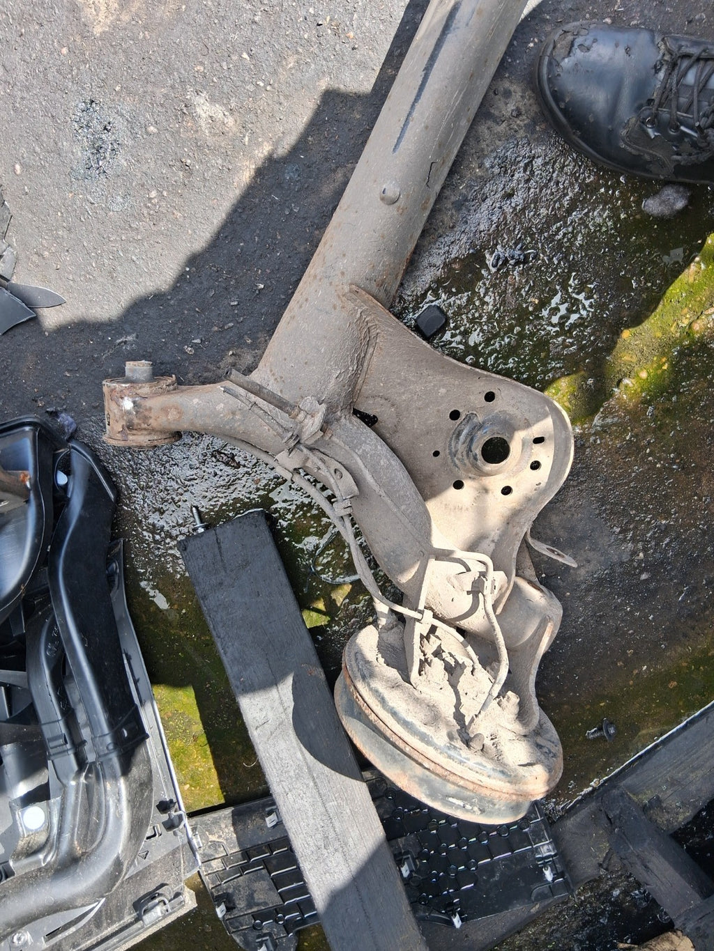 2016 PEUGEOT 108 1.0 PETROL REAR AXLE BEAM DISC TYPE
