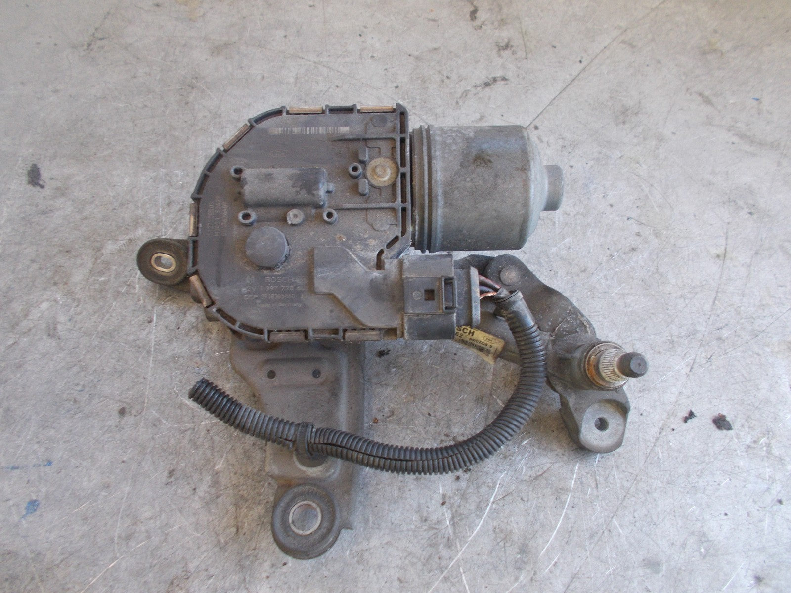FORD GALAXY CD340 (MK3) S-MAX NS PASSENGER SIDE WINDSCREEN WIPER MOTOR & LINKAGE