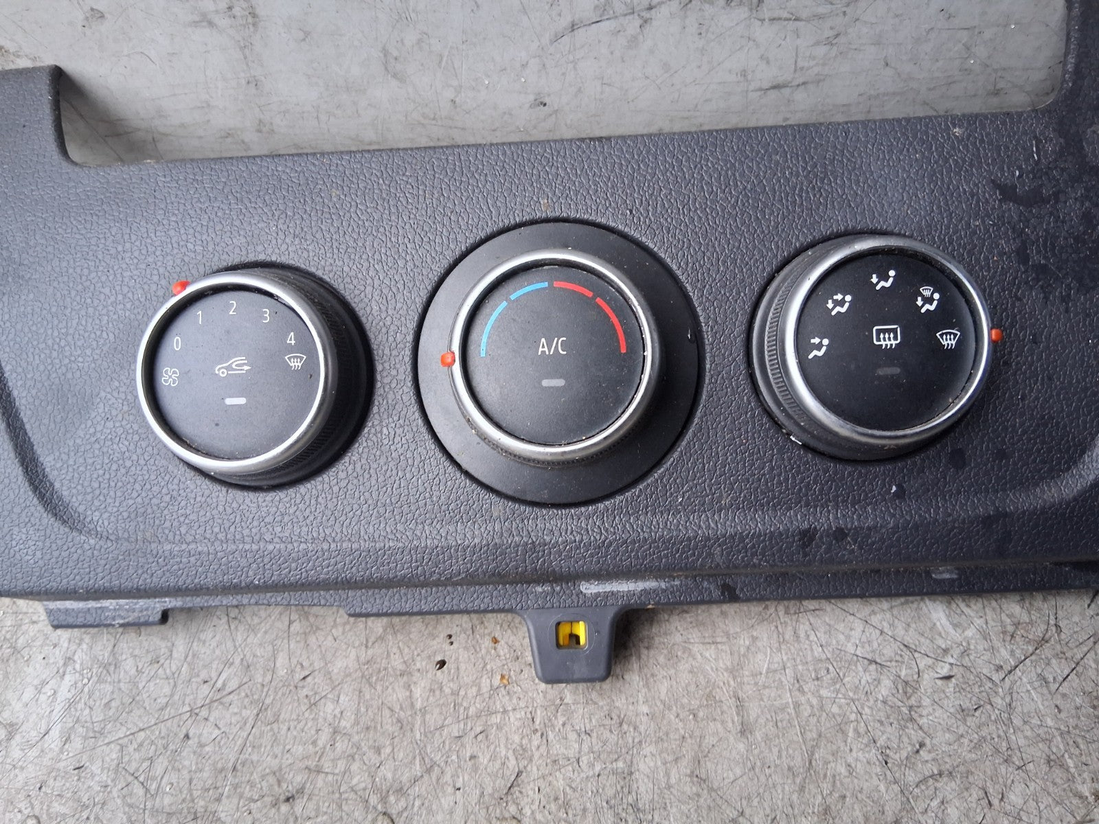 2020 RENAULT MASTER AC HEATER CONTROL PANEL 275106521R