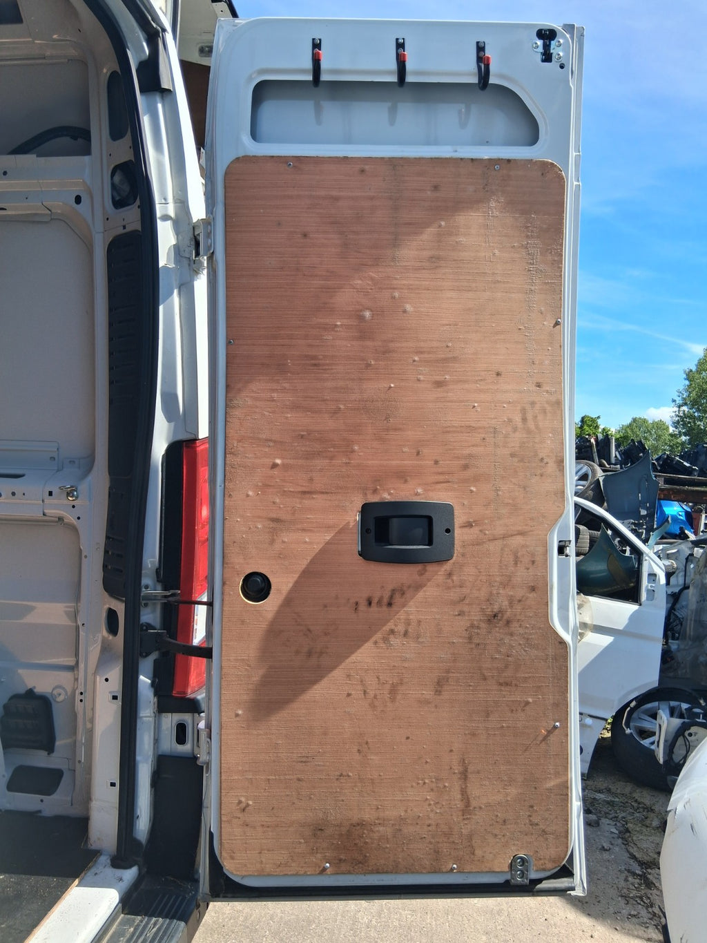 2024 PEUGEOT BOXER MK3 OSR DRIVER SIDE REAR COMPLETE DOOR WHITE