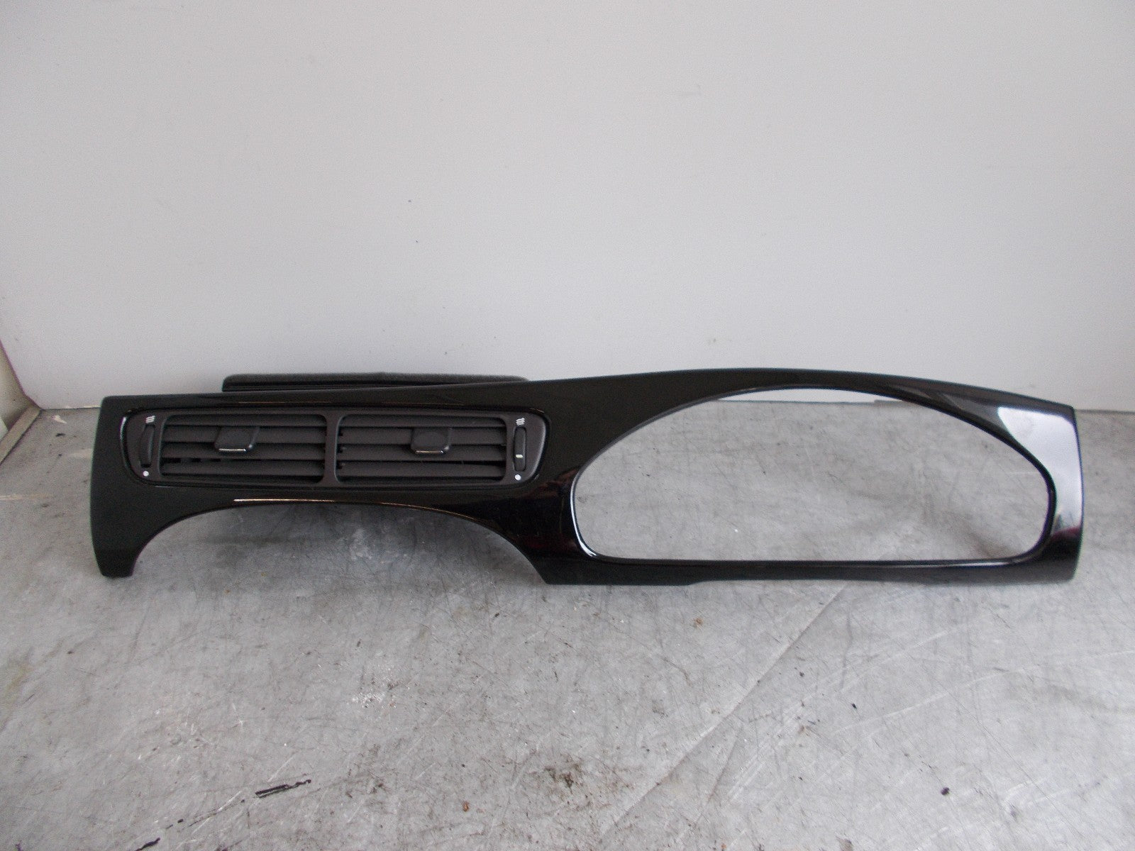 JAGUAR X TYPE 2005 AIR VENT WITH SURROUND TRIM BLACK 1X436770