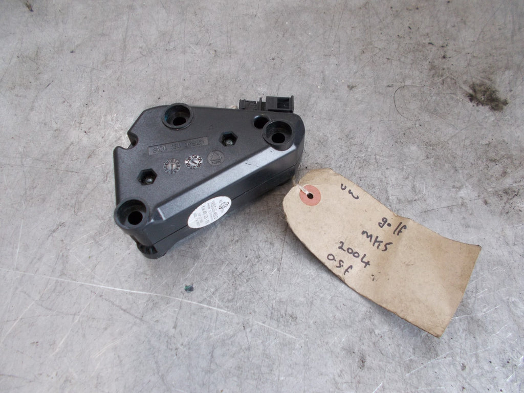 VOLKSWAGEN GOLF MK5 2004 DOOR SPEAKER FREQUENCY CROSSOVER UNIT 310413405910