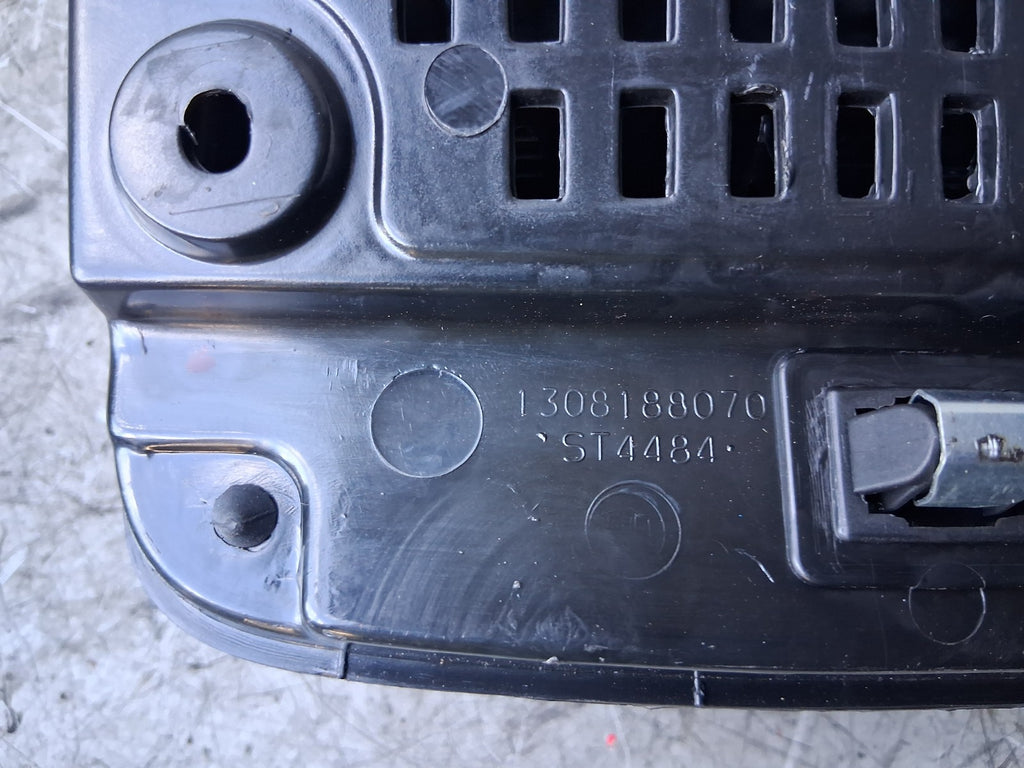 2021 PEUGEOT BOXER MK3 NOTEPAD HOLDER PAPER CLIP STORAGE COMPARTMENT 1308188070
