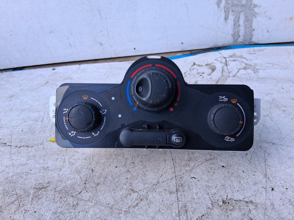 2008 RENAULT CLIO MK3 HEATER CONTROL CLIMATE PANEL