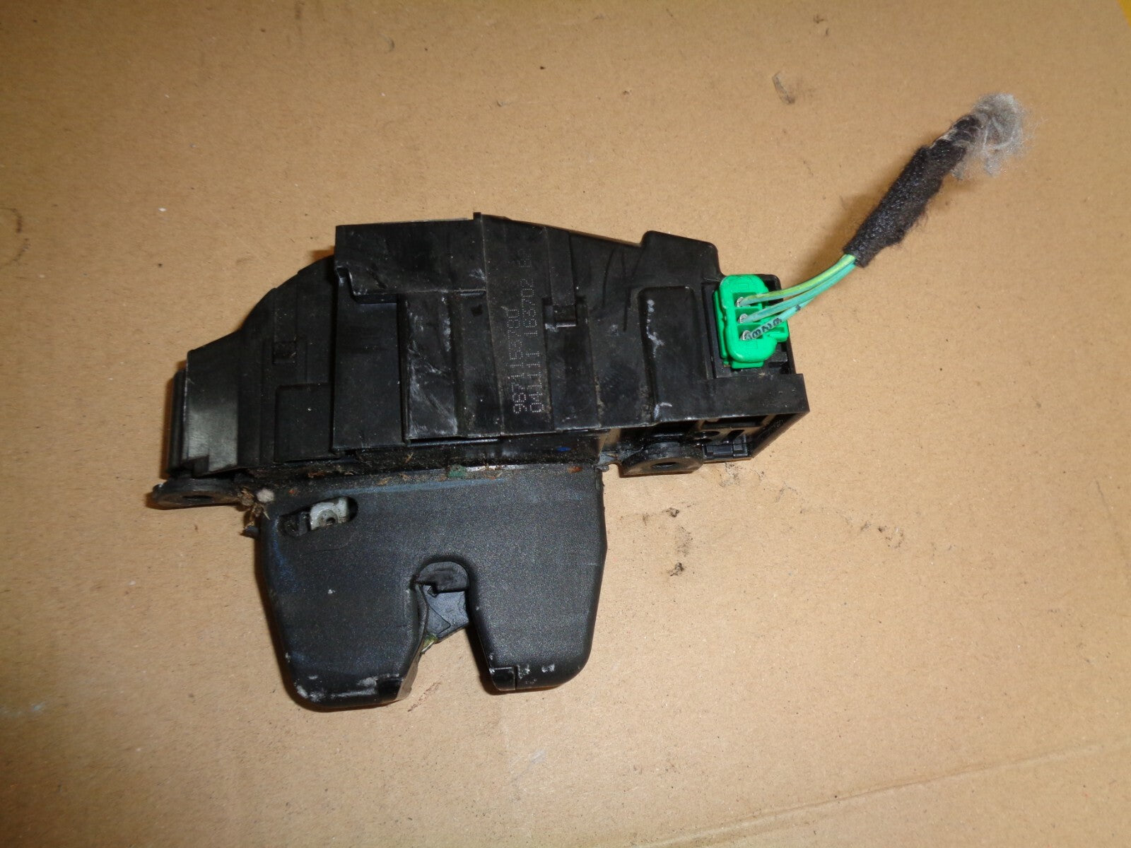 PEUGEOT 207 5 DOOR HATCHBACK REAR BOOTLID TAILGATE LOCK CATCH MECHANISM