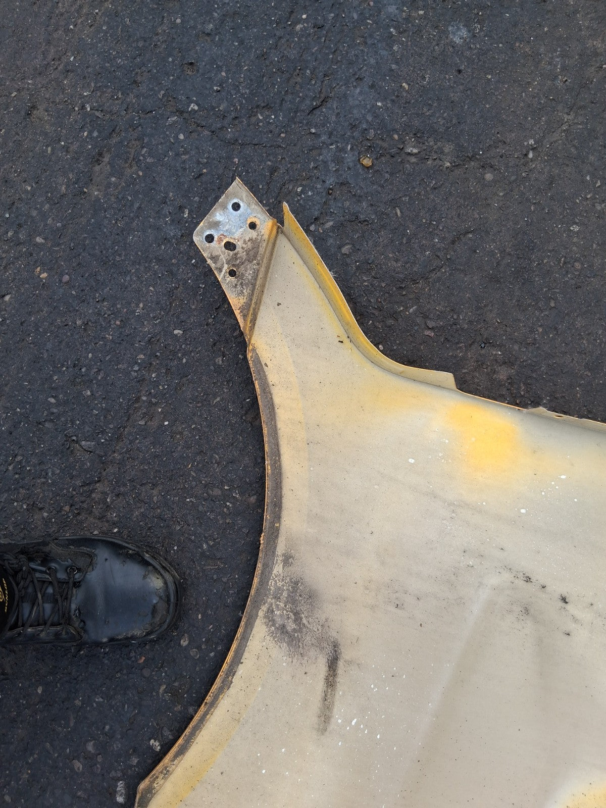 2019 MERCEDES SPRINTER W907 NSF PASSENGER SIDE FRONT LEFT WING PANEL ORANGE