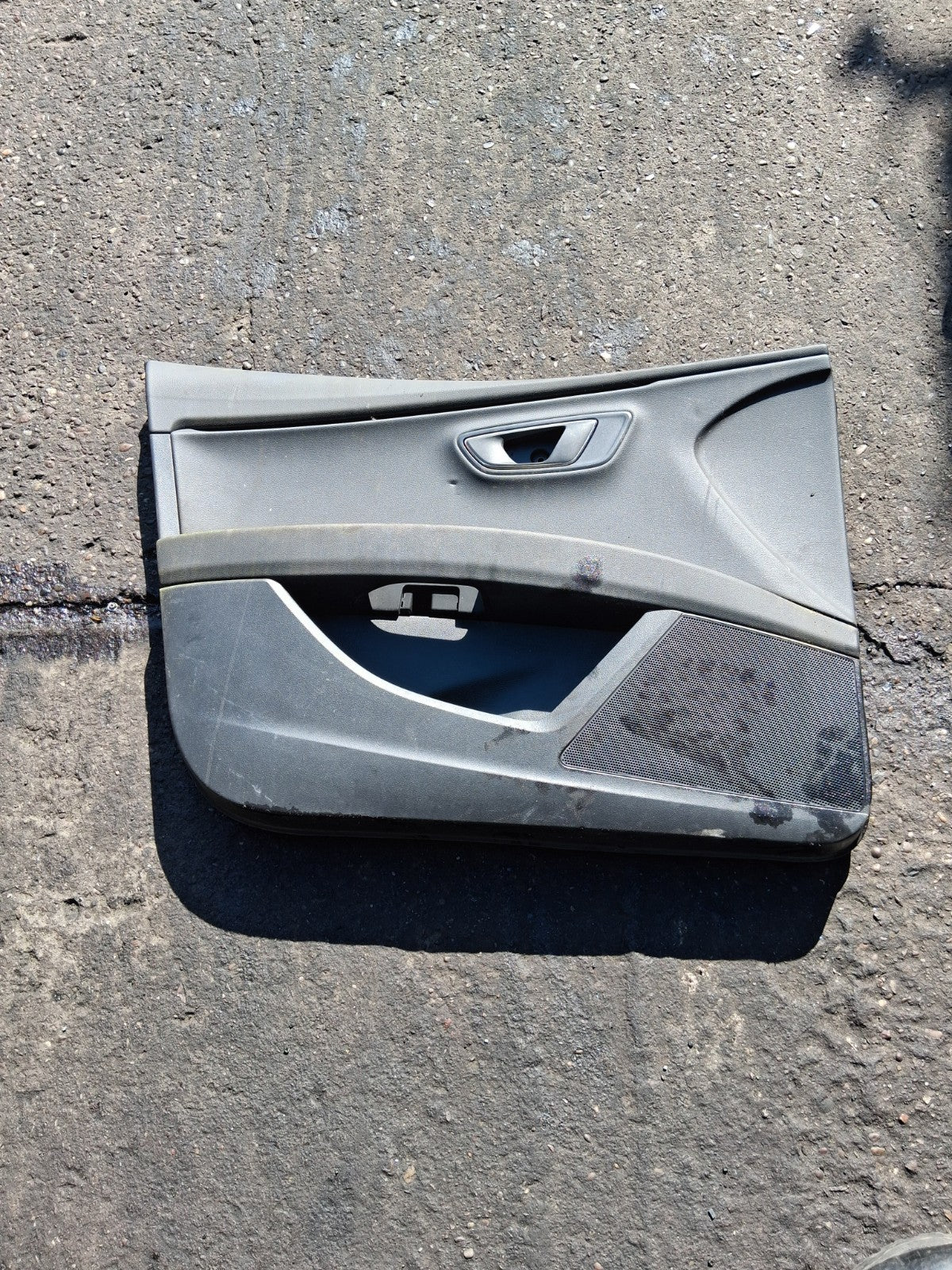 SEAT LEON MK3 NSF NEAR LEFT FRONT PASSENGER DOOR CARD 5f4867211c