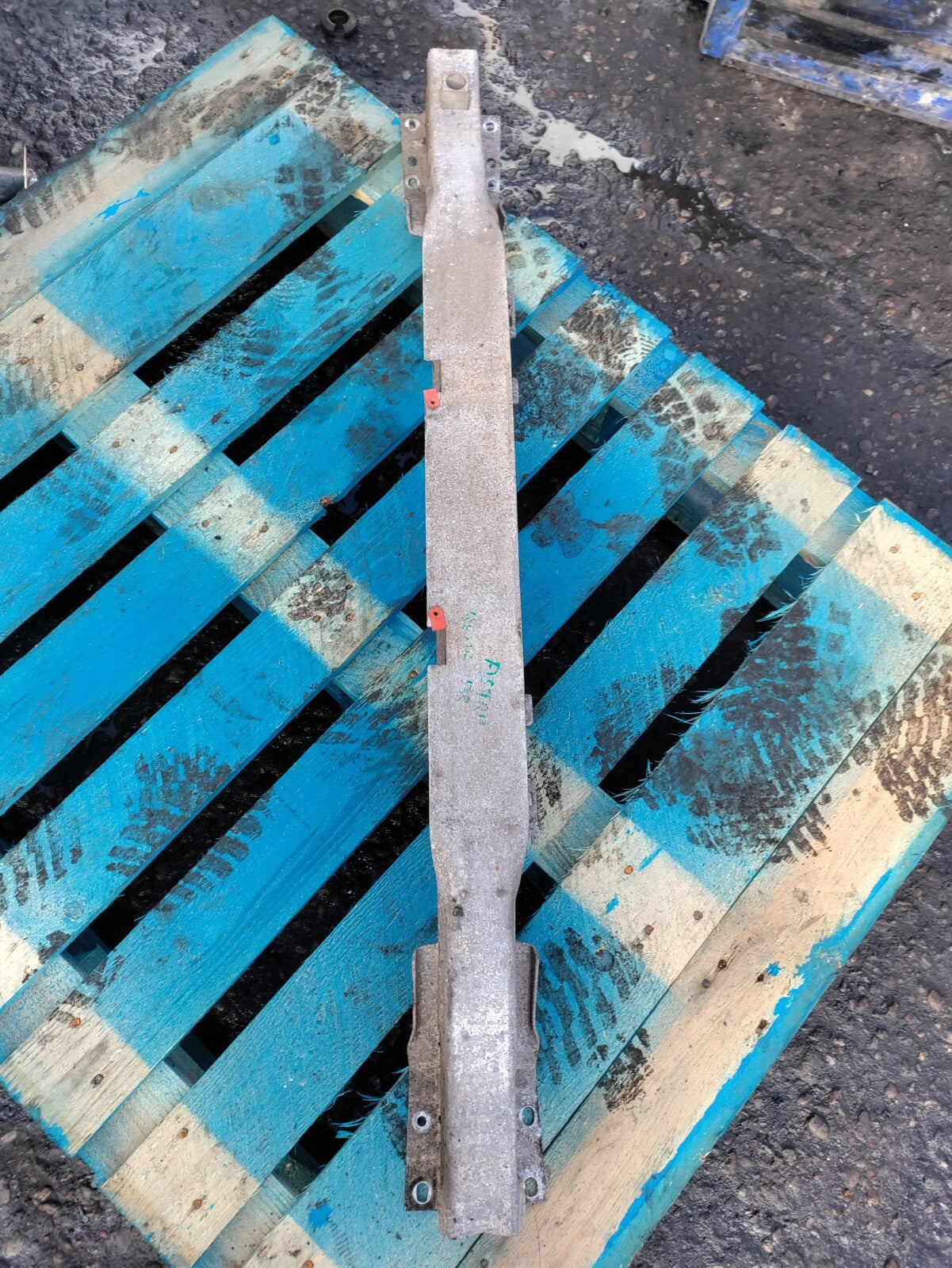 2008 VAUXHALL ASTRA H REAR CRASH BAR