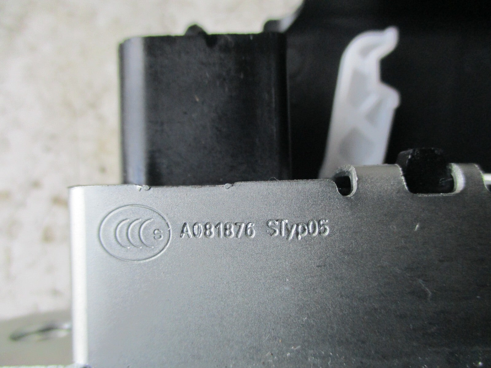 VW VOLKSWAGEN 2020 UP TAILGATE LOCK MECHANISM 1S0827505E