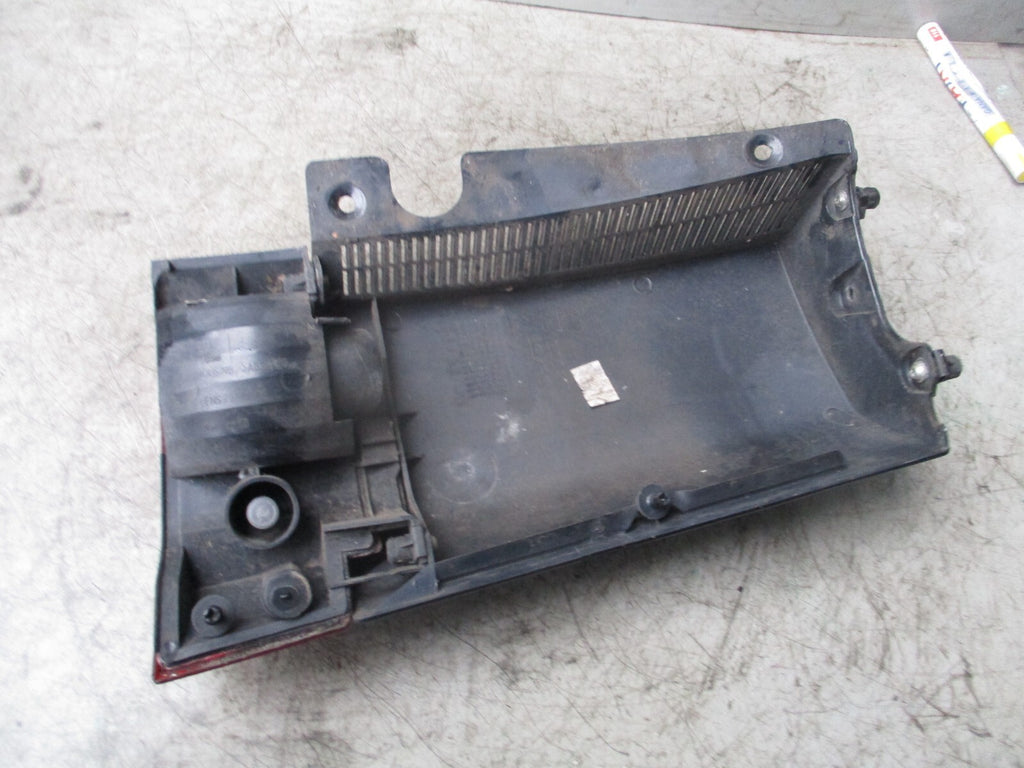 VAUXHALL MERIVA A MK1 2009 NSR PASSENGER SIDE TAILLIGHT CORNER TRIM 13130027