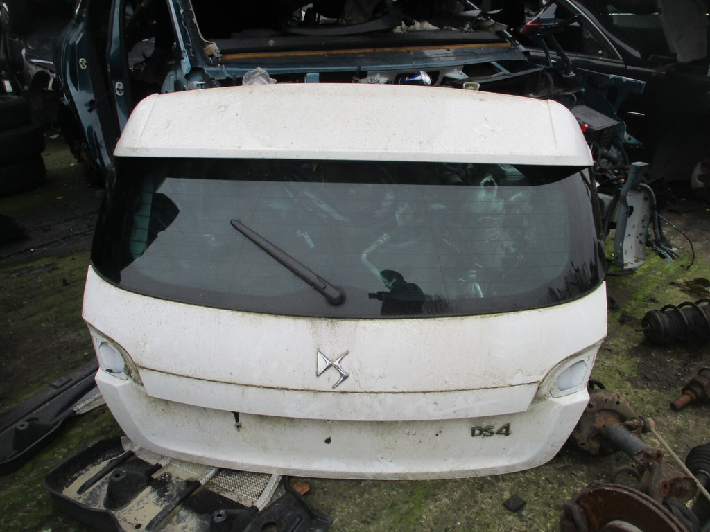 2016 CITROEN DS4 REAR COMPLETE TAILGATE BOOTLID WHITE