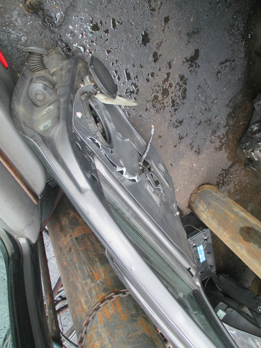 FORD EXPLORER 2000 NSF PASSENGER SIDE FRONT COMPLETE DOOR PLATINUM METALLIC