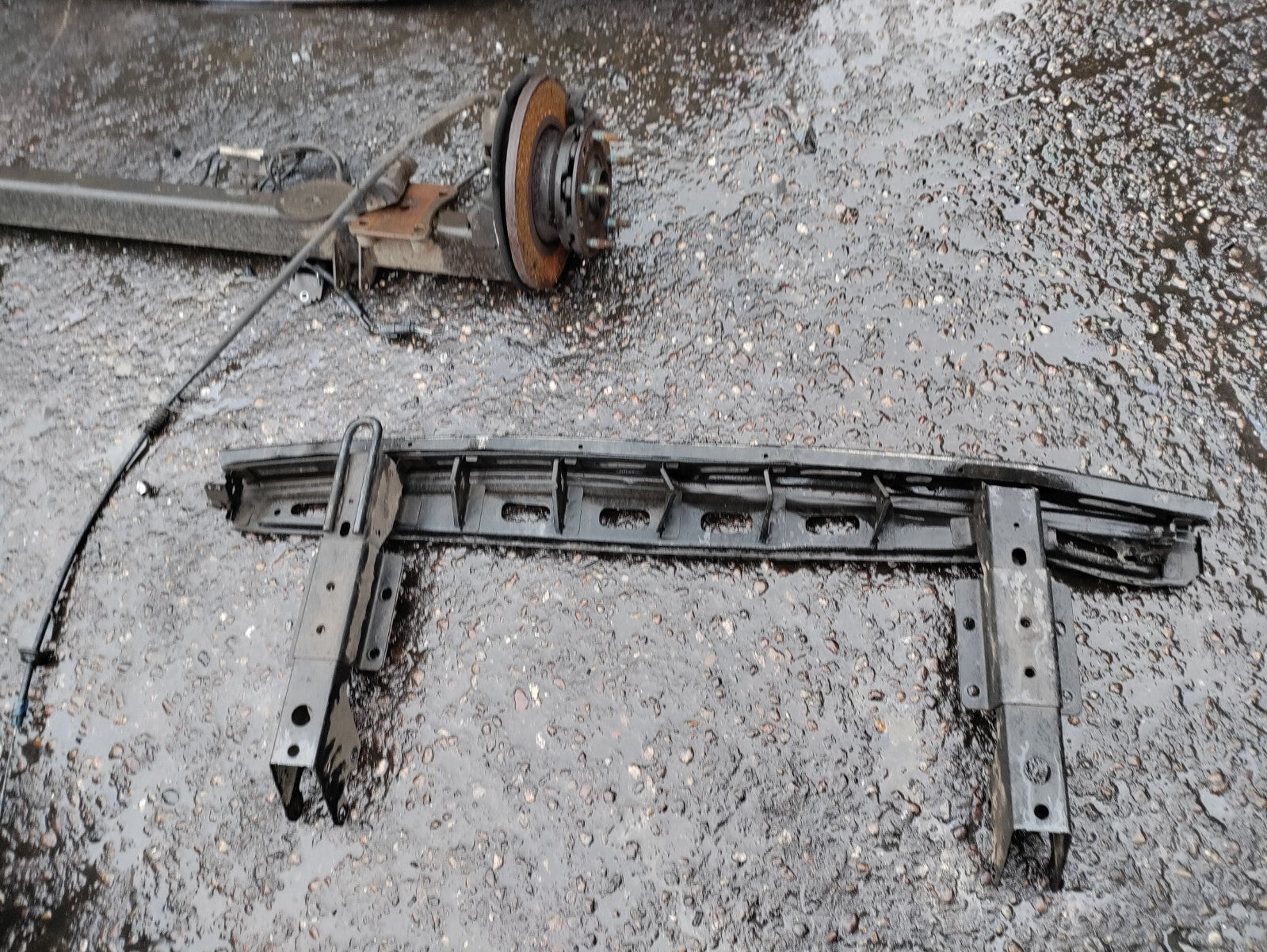 2021 FORD TRANSIT 350 MK8 REAR METAL STEP HAS DAMAGED