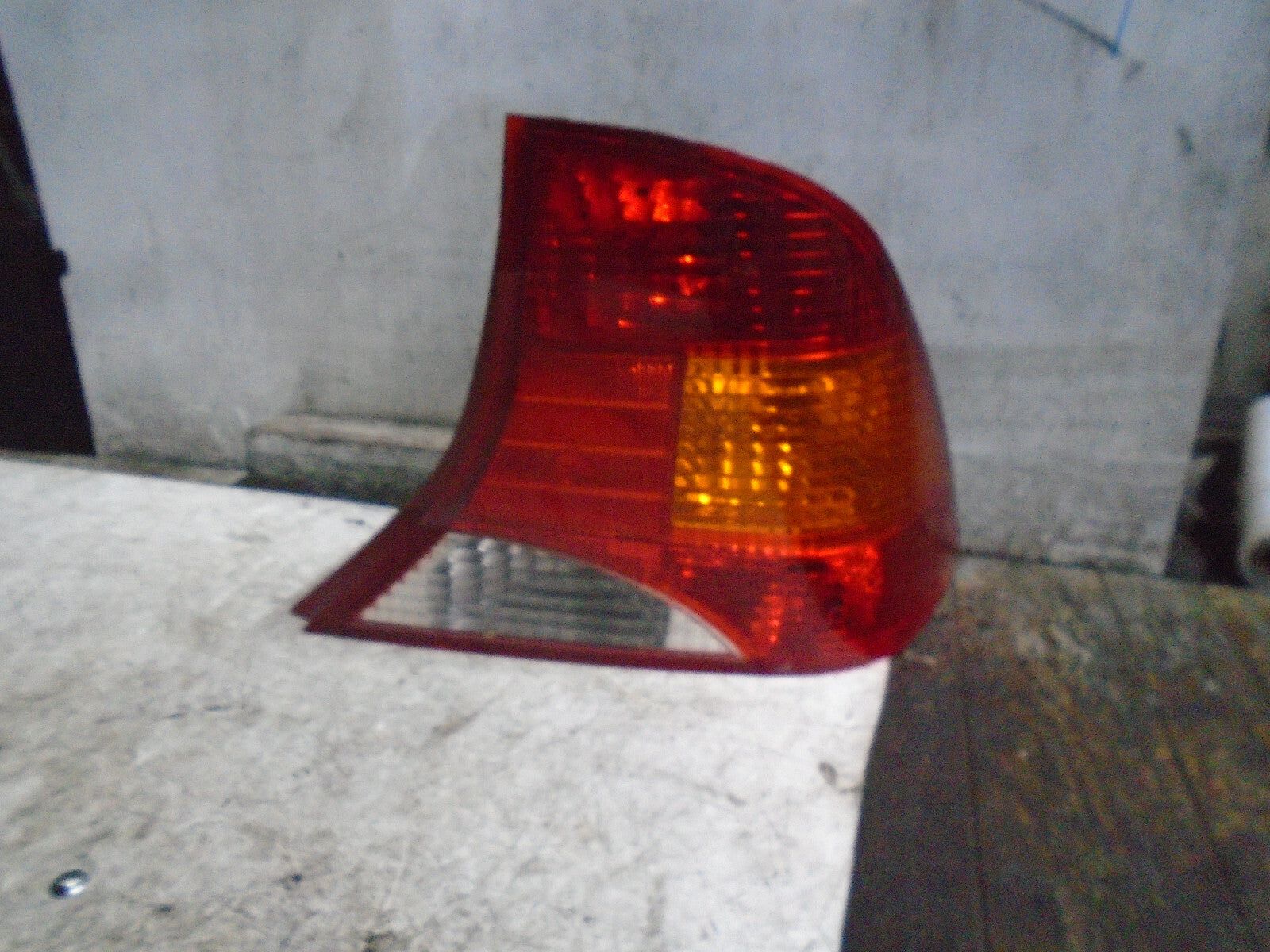 FORD FOCUS MK1 2004 OSR DRIVER SIDE REAR TAIL LIGHT TAIL LAMP