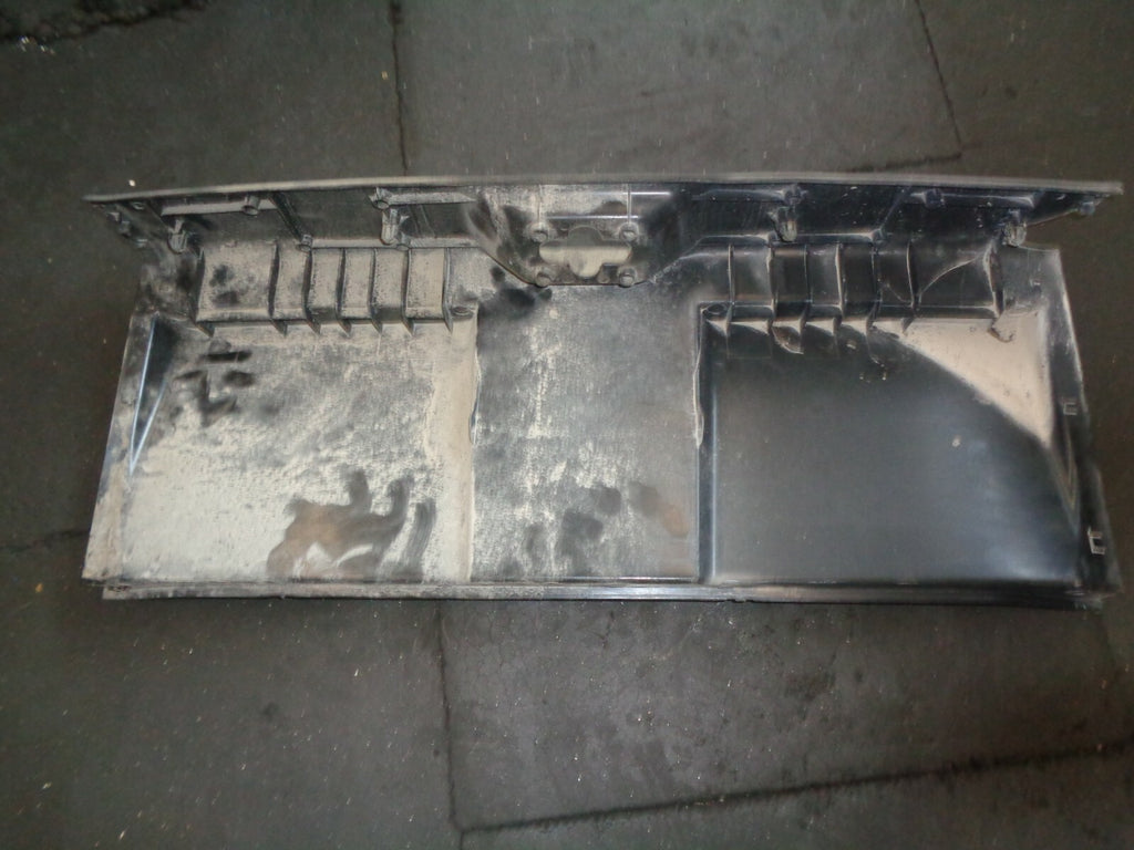 NISSAN JUKE F15 2015 TAILGATE BOOT INTERIOR TRIM 84992BV81A DAMAGED
