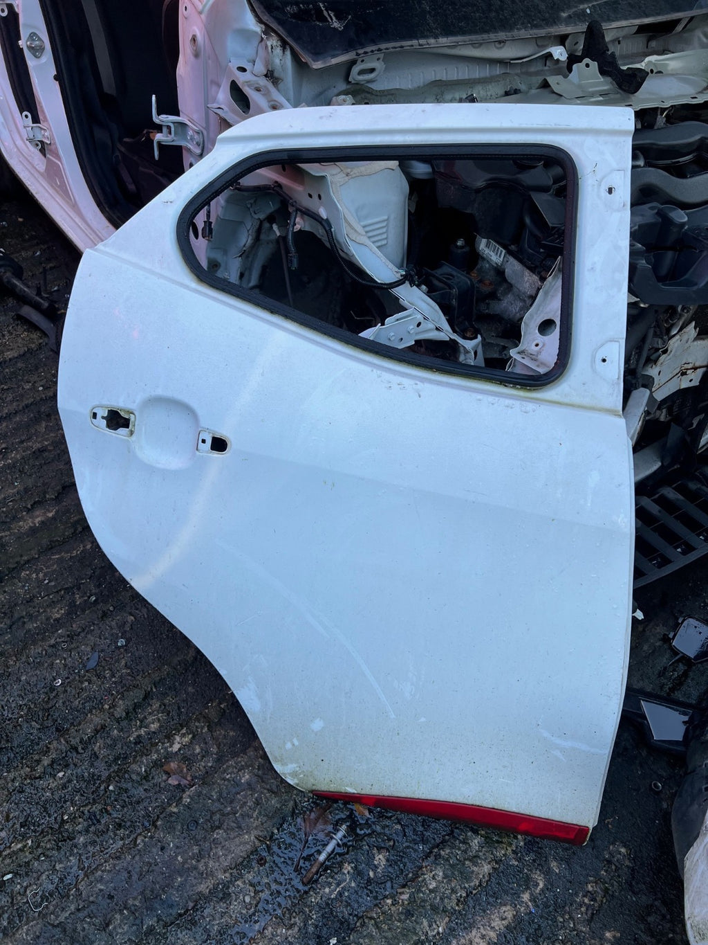 2020 TOYOTA AYGO MK2 OSR DRIVER SIDE REAR BARE DOOR WHITE