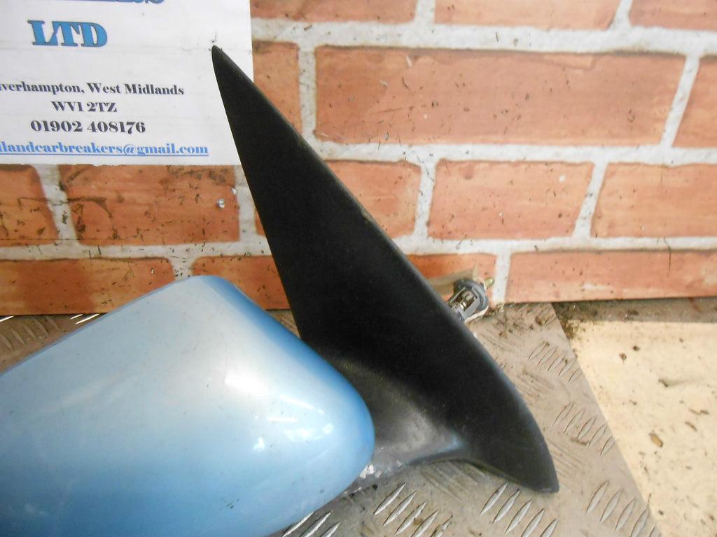 FIAT BRAVO 2001 OS DRIVER SIDE MANUAL DOOR WING MIRROR ASSEMBLY LIGHT BLUE